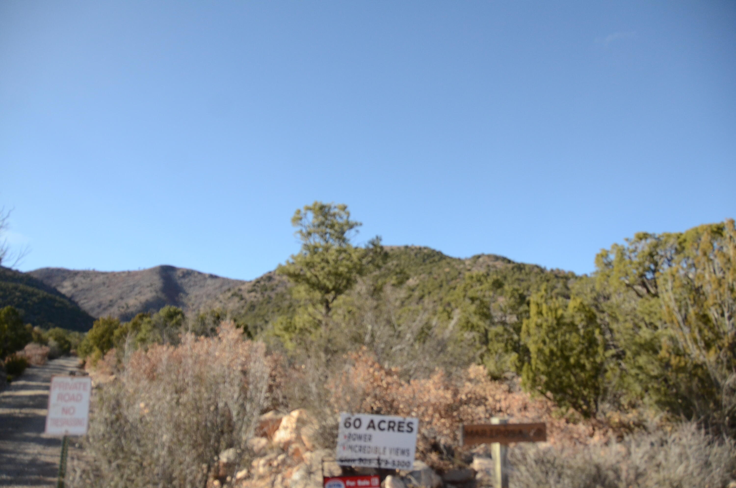 80 N Mountain Road, Edgewood, NM 87015