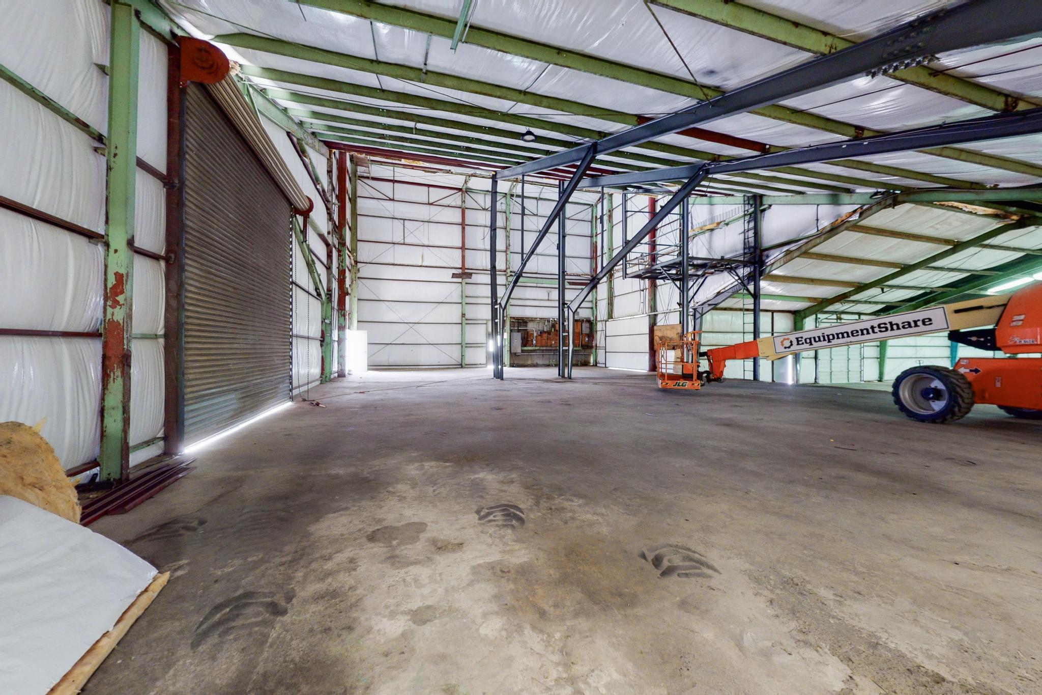 Photo 6 — 8000 Broadway Boulevard SE