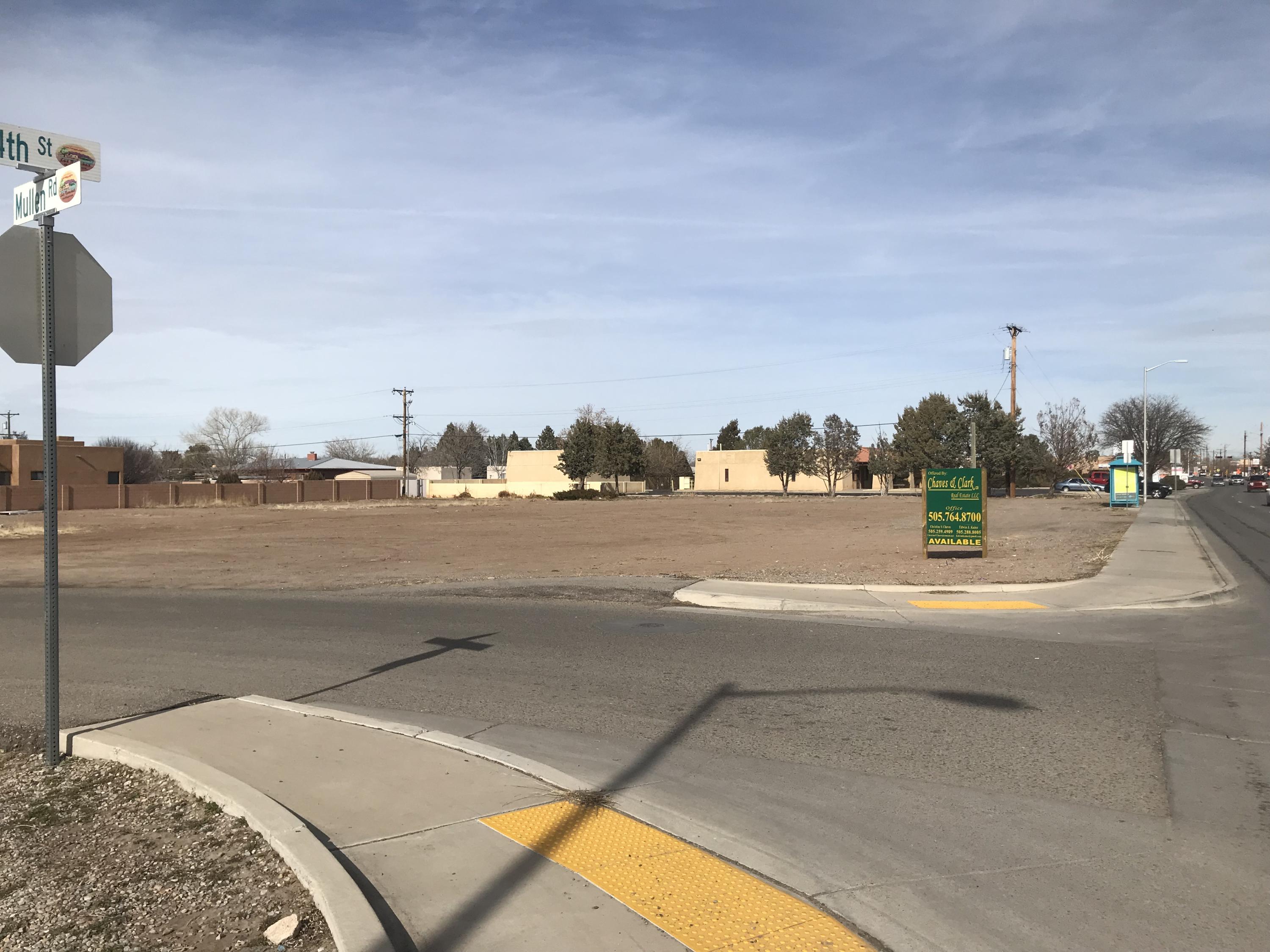 6401 4th Street NW, Los Ranchos, NM 87107
