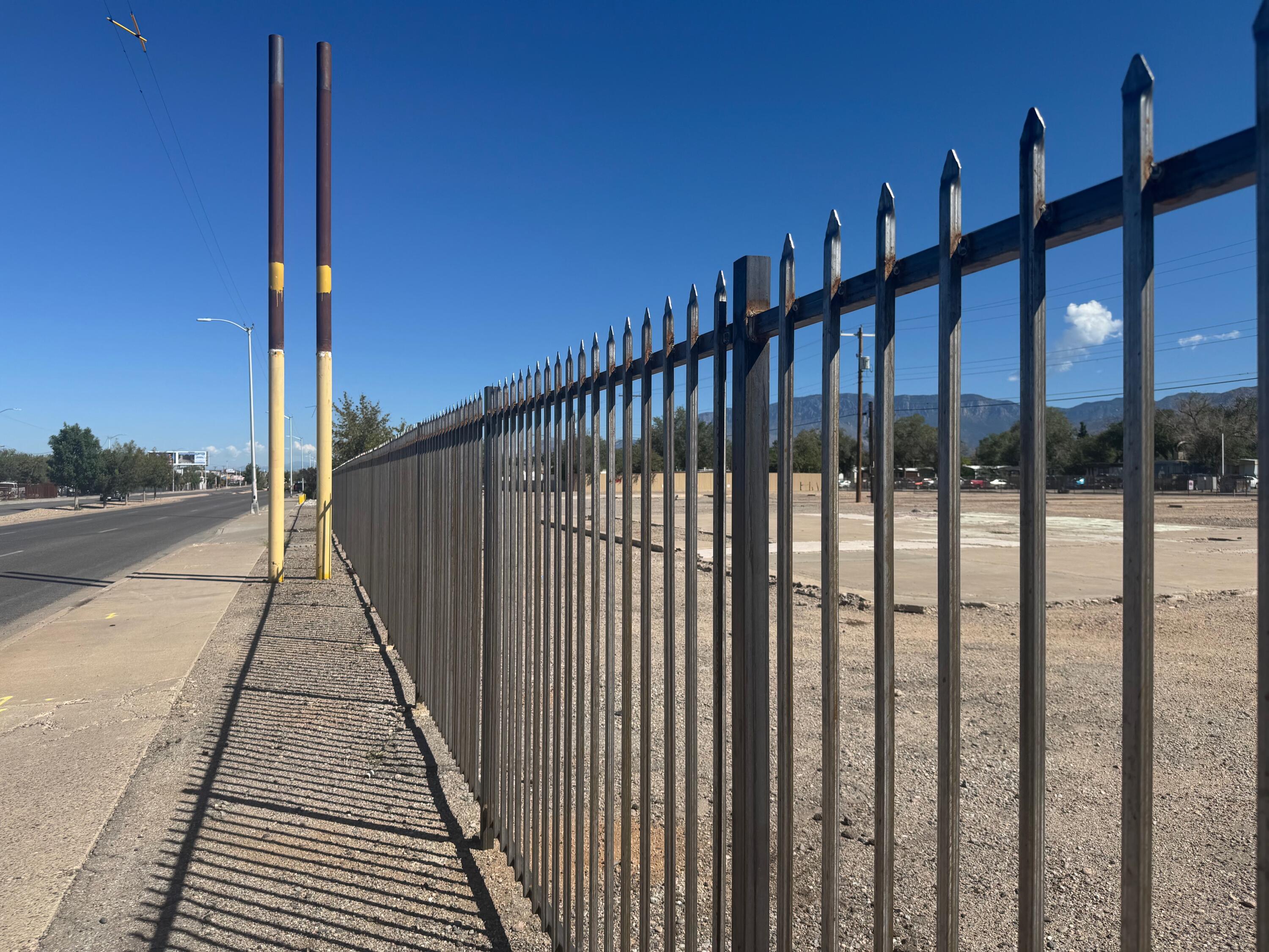 Photo 15 — 114-156 WYOMING Boulevard NE