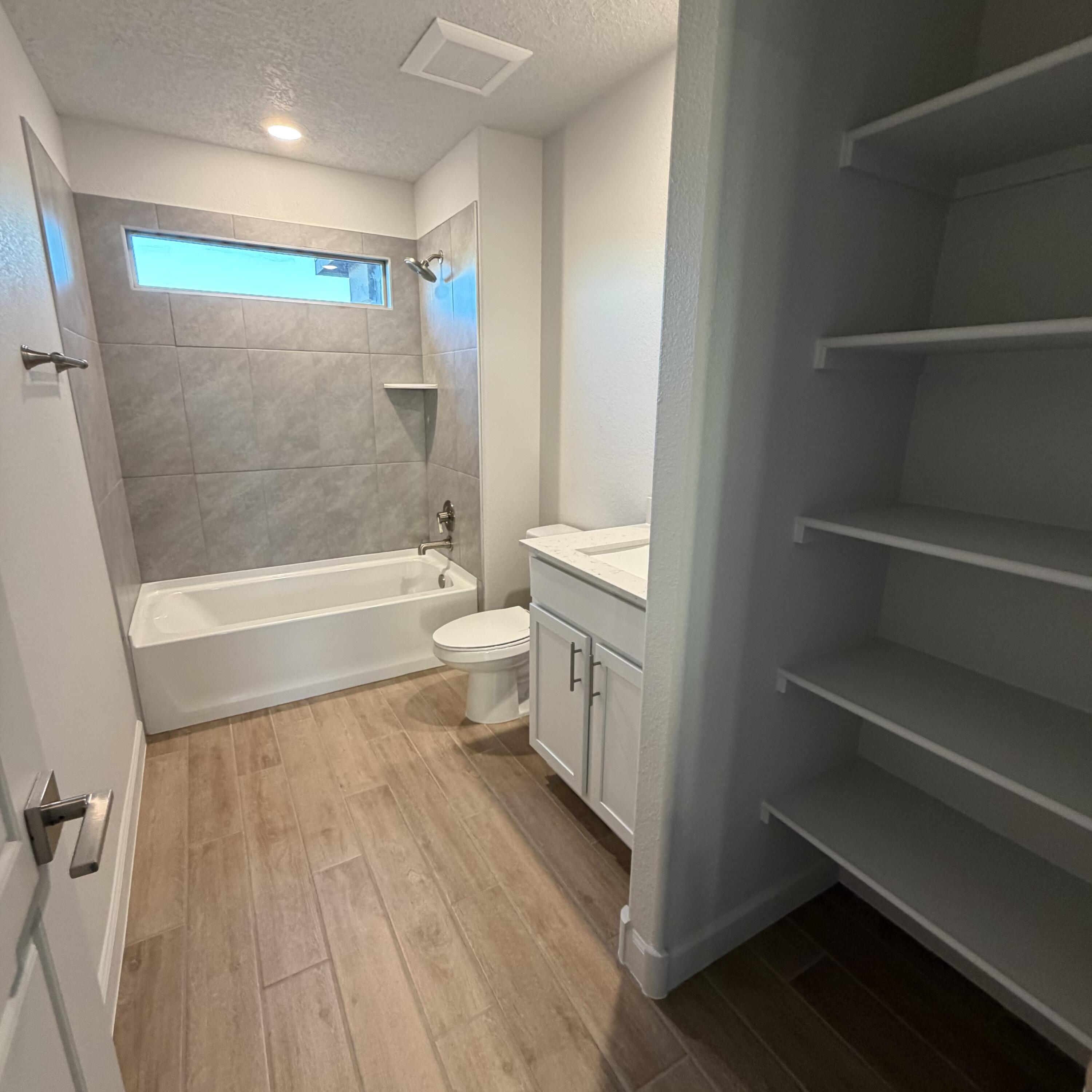 Photo 7 — 2431 Marble Avenue NE