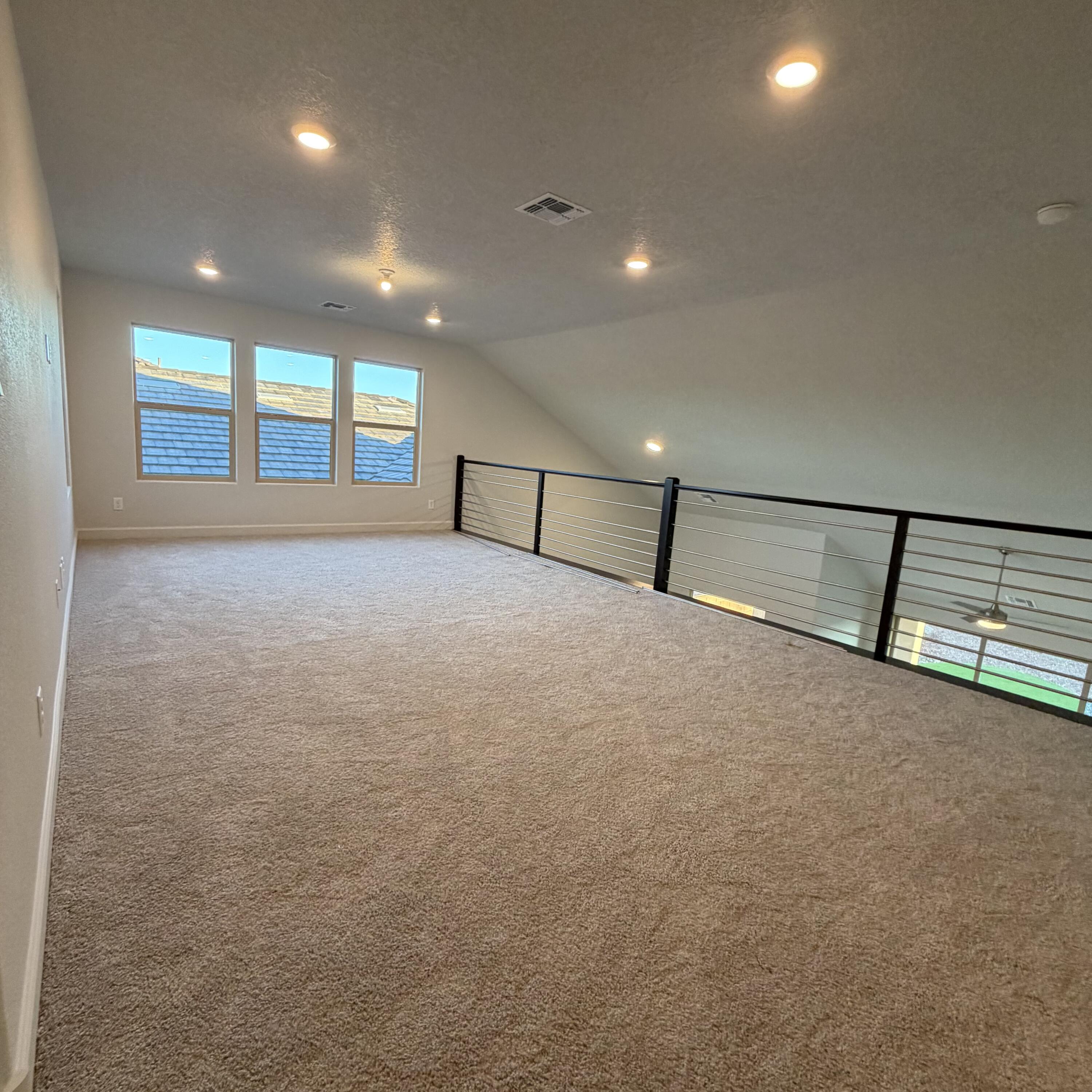 Photo 4 — 2431 Marble Avenue NE