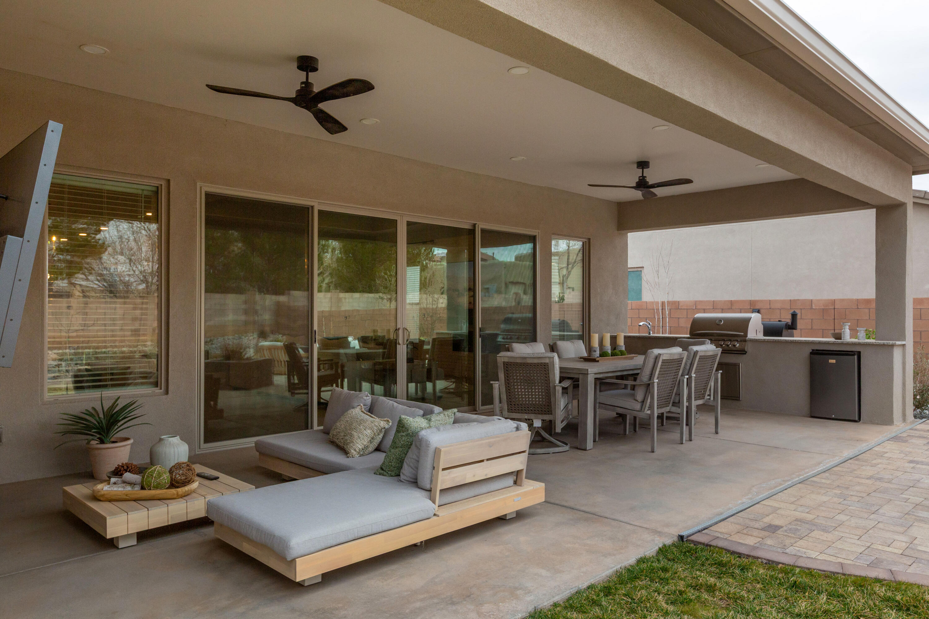 Photo 12 — 212 Lavender Place NE