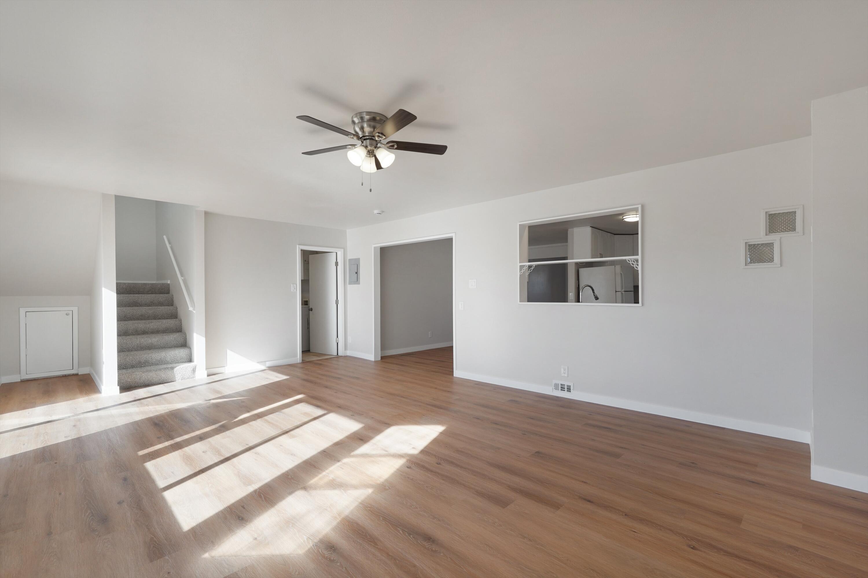 Photo 20 — 4032 Comanche Road NE