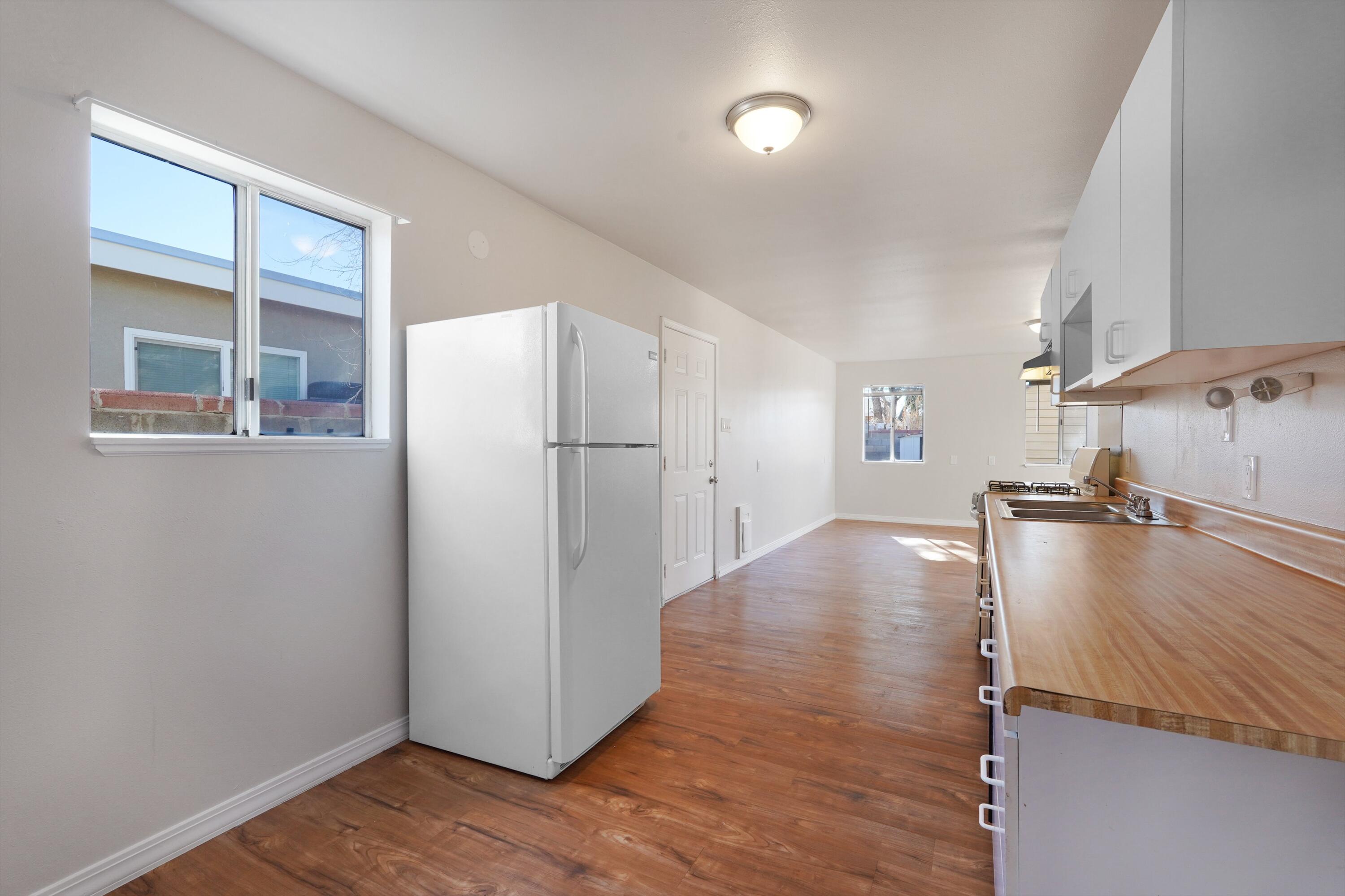Photo 16 — 4032 Comanche Road NE