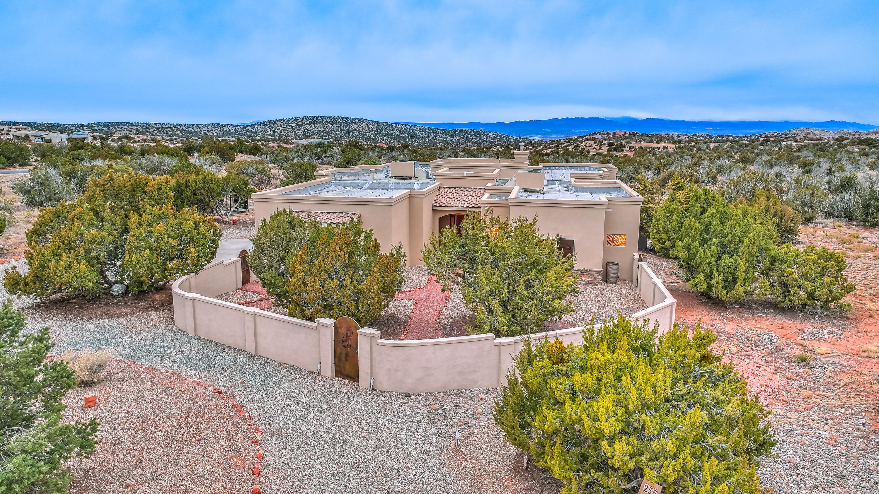 Photo 3 — 255 Diamond Tail Road