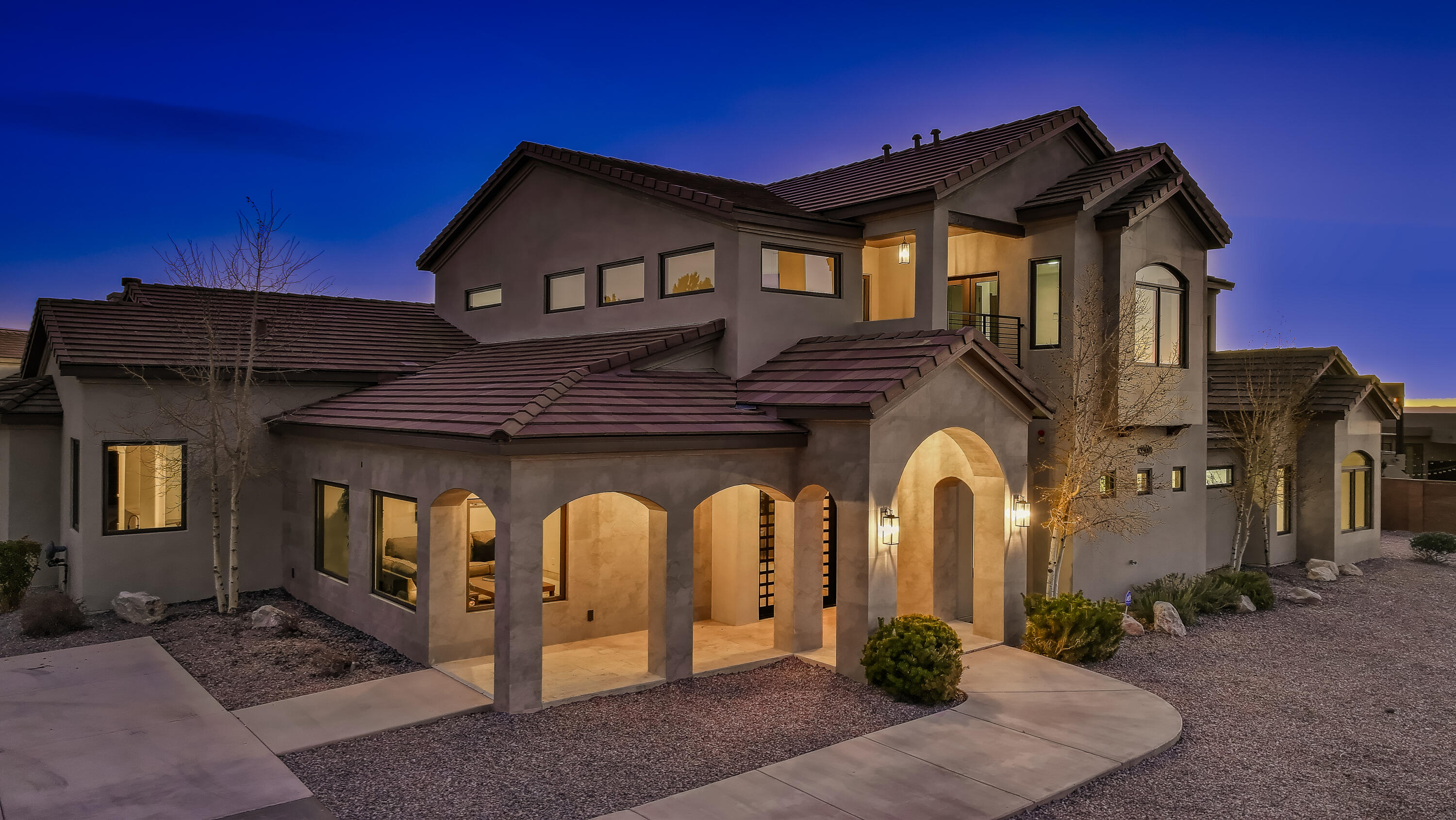 Photo 12 — 9900 Eagle Rock Avenue NE