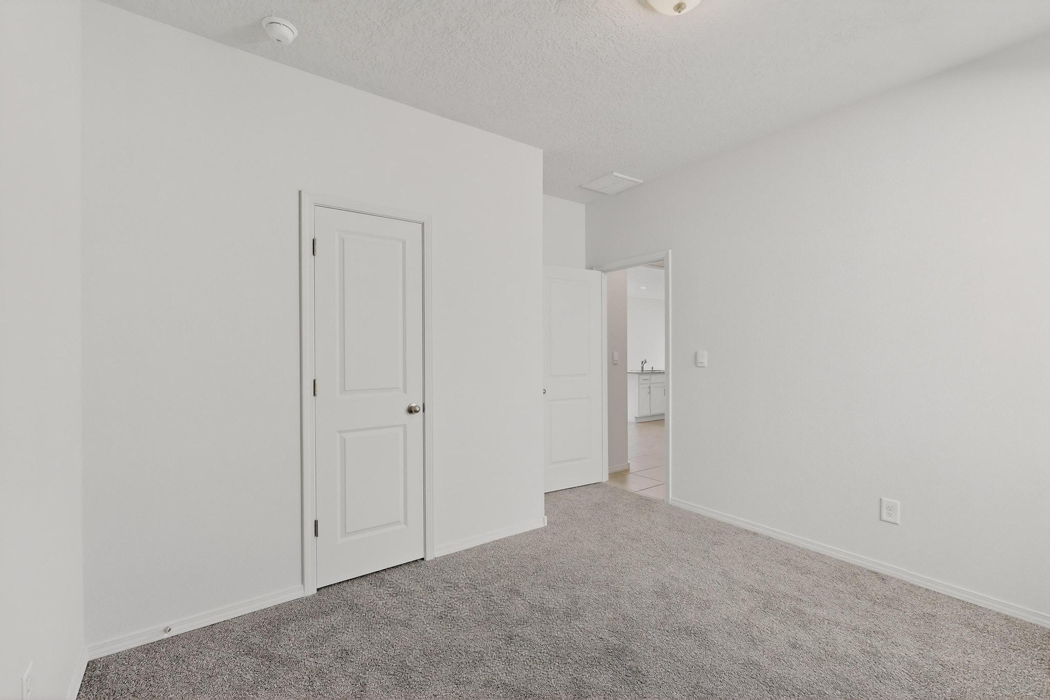 Photo 16 — 9205 Sidreaux Loop NW