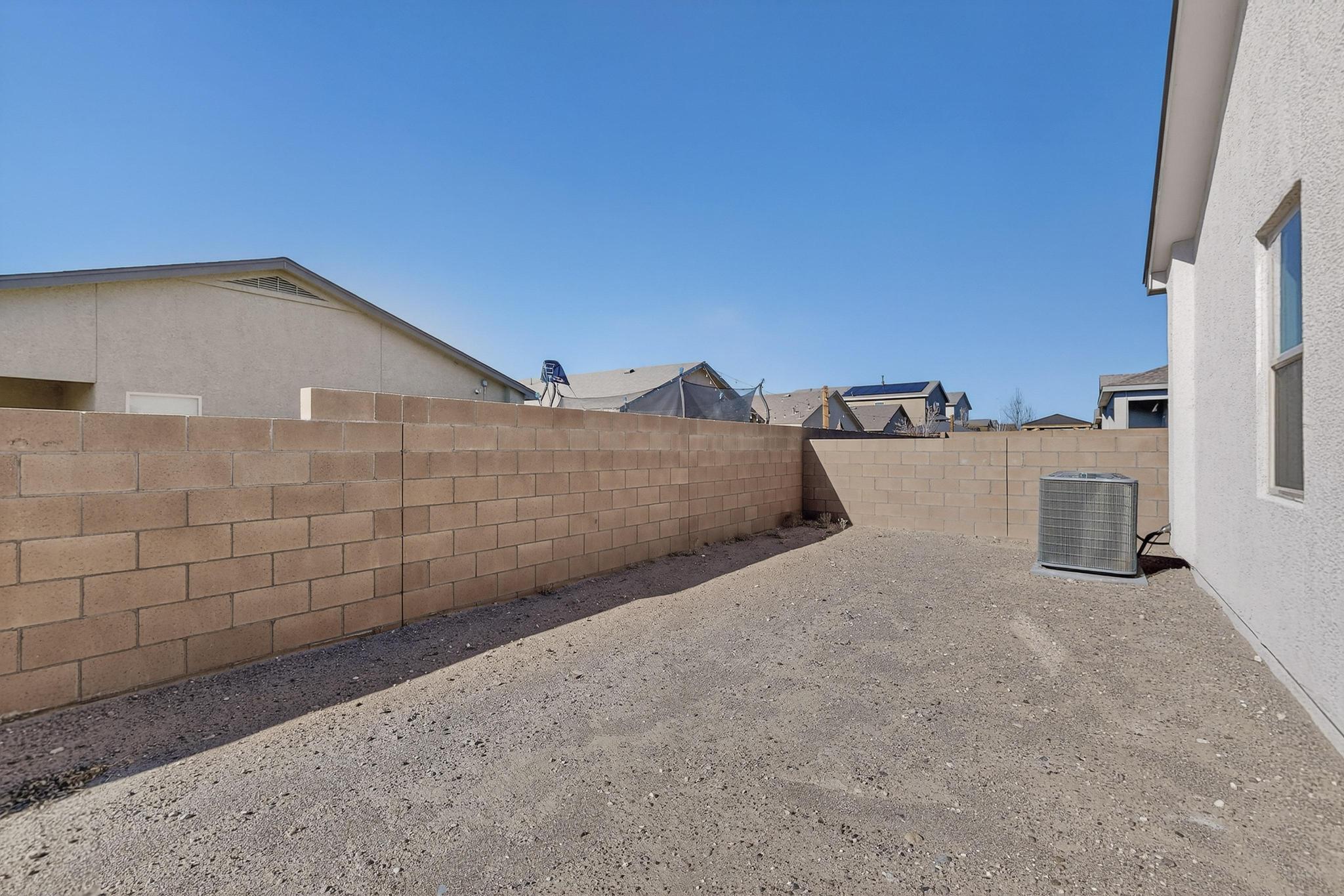 Photo 4 — 9205 Sidreaux Loop NW