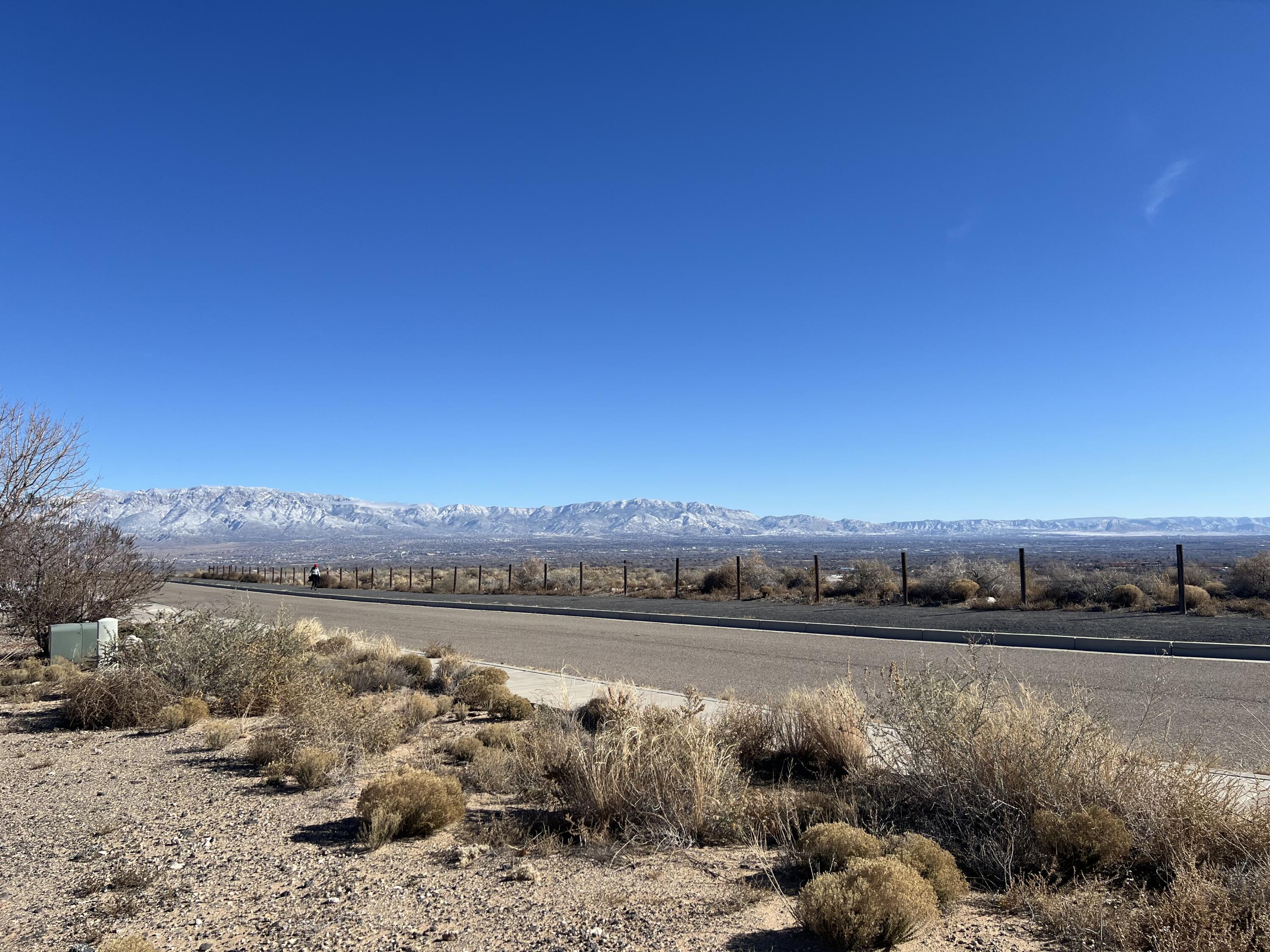 6315 Vista Del Prado Road NW, Albuquerque, NM 87120