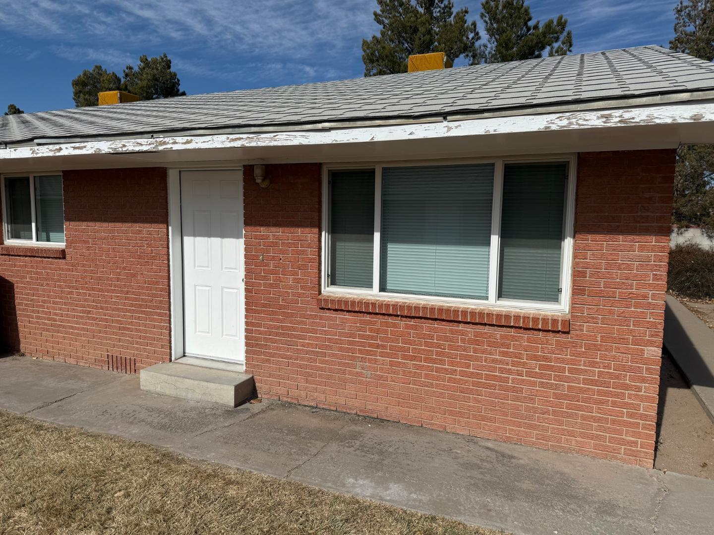 Photo 13 — 3717 Alamogordo Drive NW 7