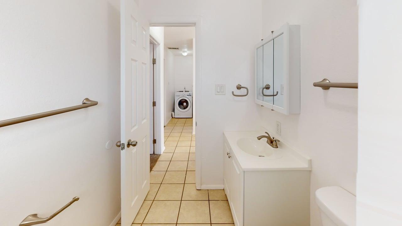 Photo 10 — 313 McKnight Avenue NE C