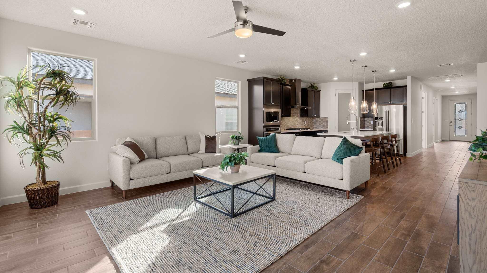 Photo 17 — 6723 Clayton Drive NE