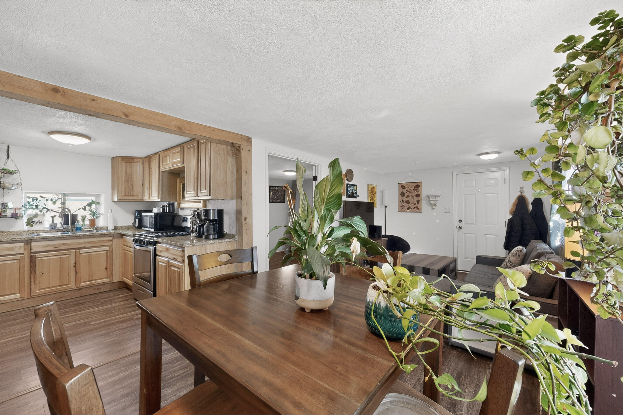Photo 18 — 915 22nd Street NW