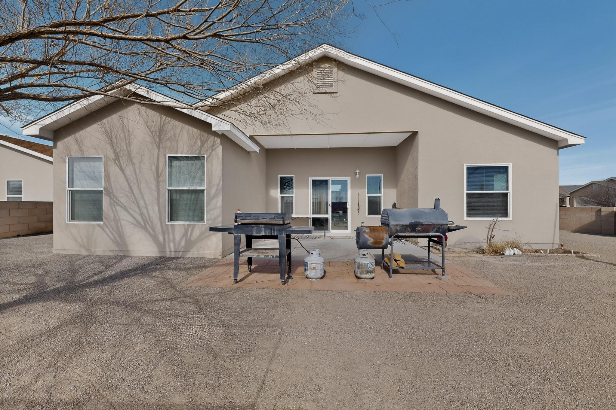 Photo 11 — 103 Oakwood Court SW