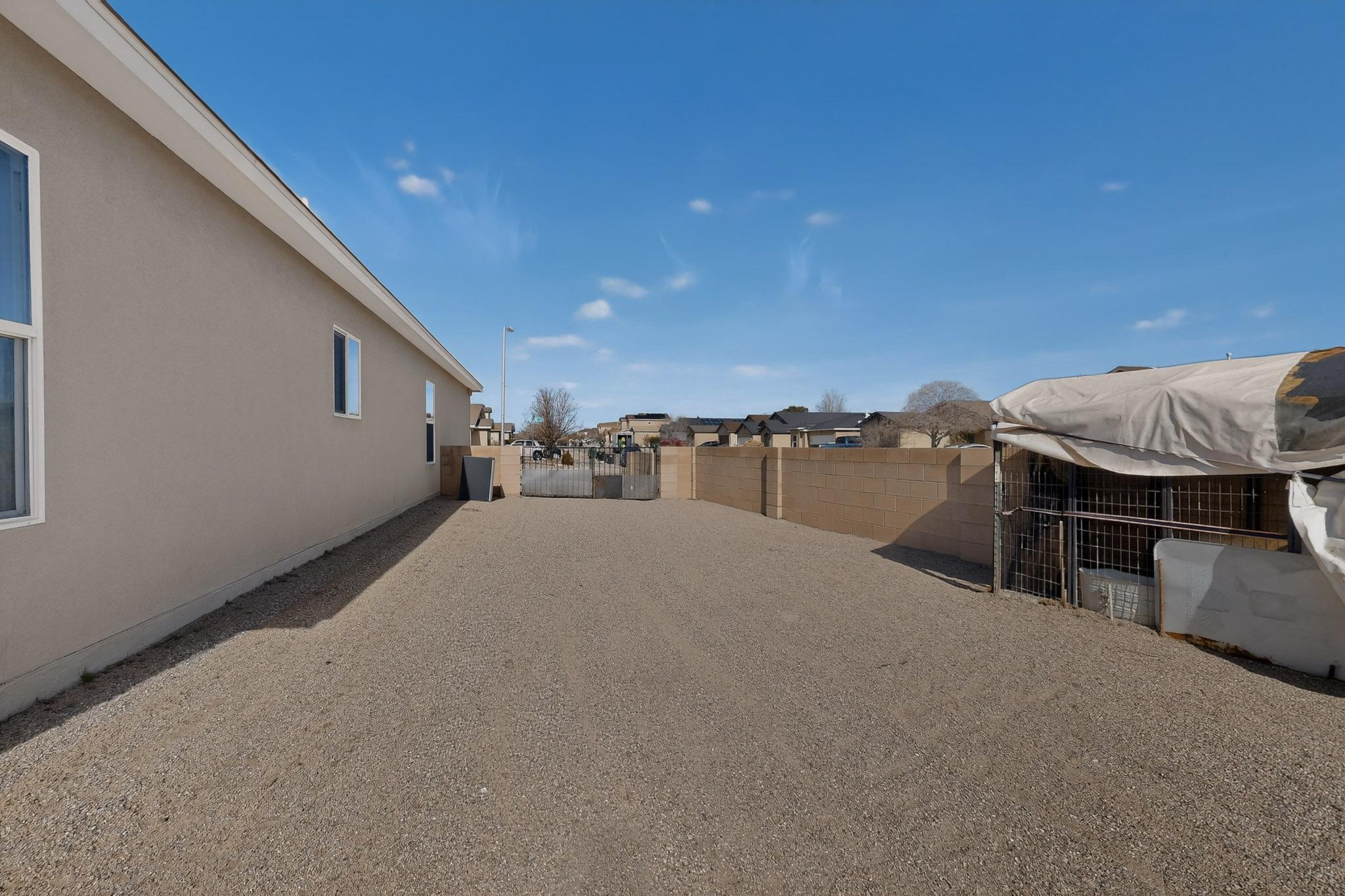Photo 6 — 103 Oakwood Court SW
