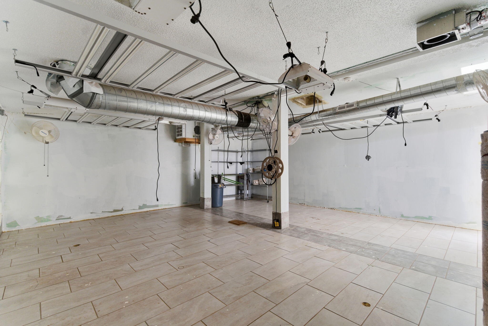 Photo 15 — 10803 Edith Boulevard NE