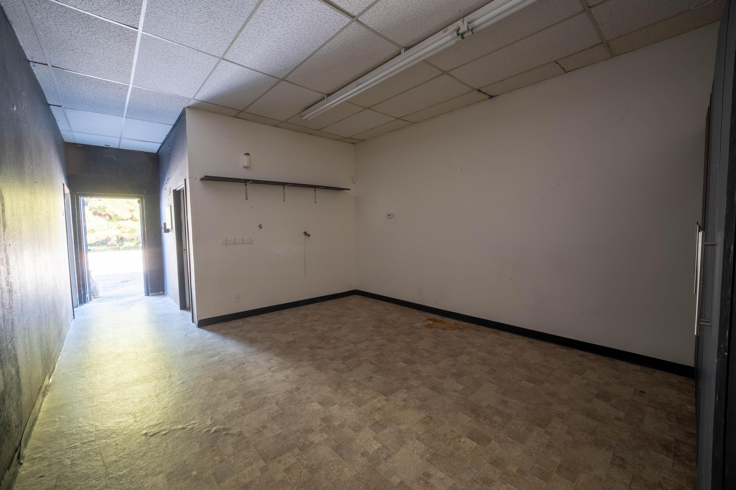 Photo 9 — 162 Caldwell Avenue