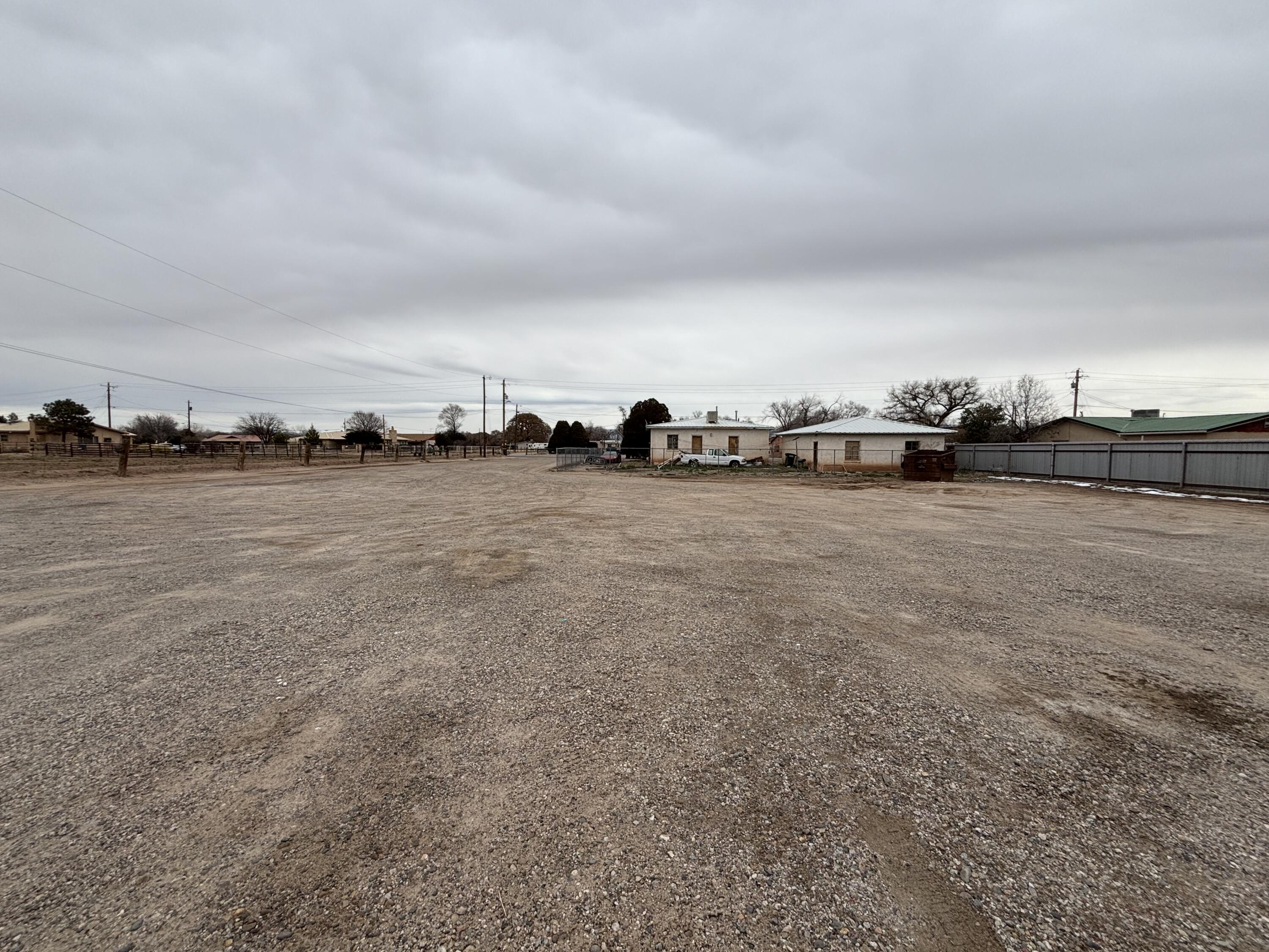 Photo 4 — 1345-1351 LOS LENTES Road NE