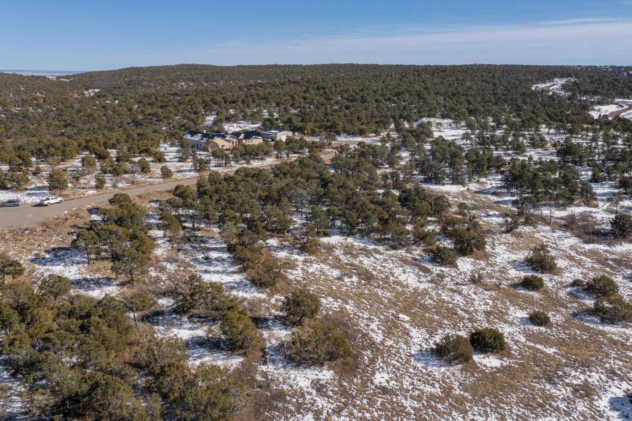 Photo 11 — 15 Majestic Loop
