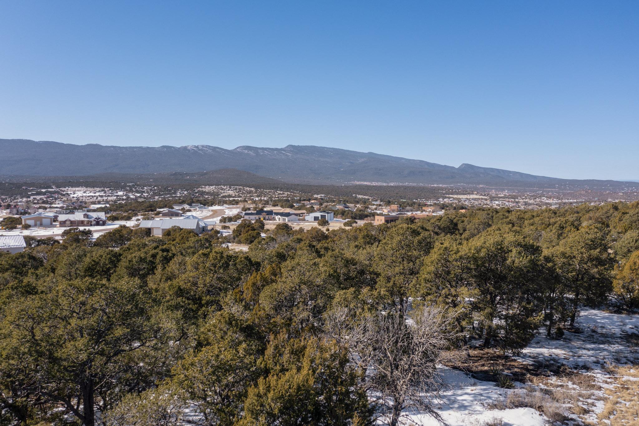 Photo 19 — 15 Majestic Loop