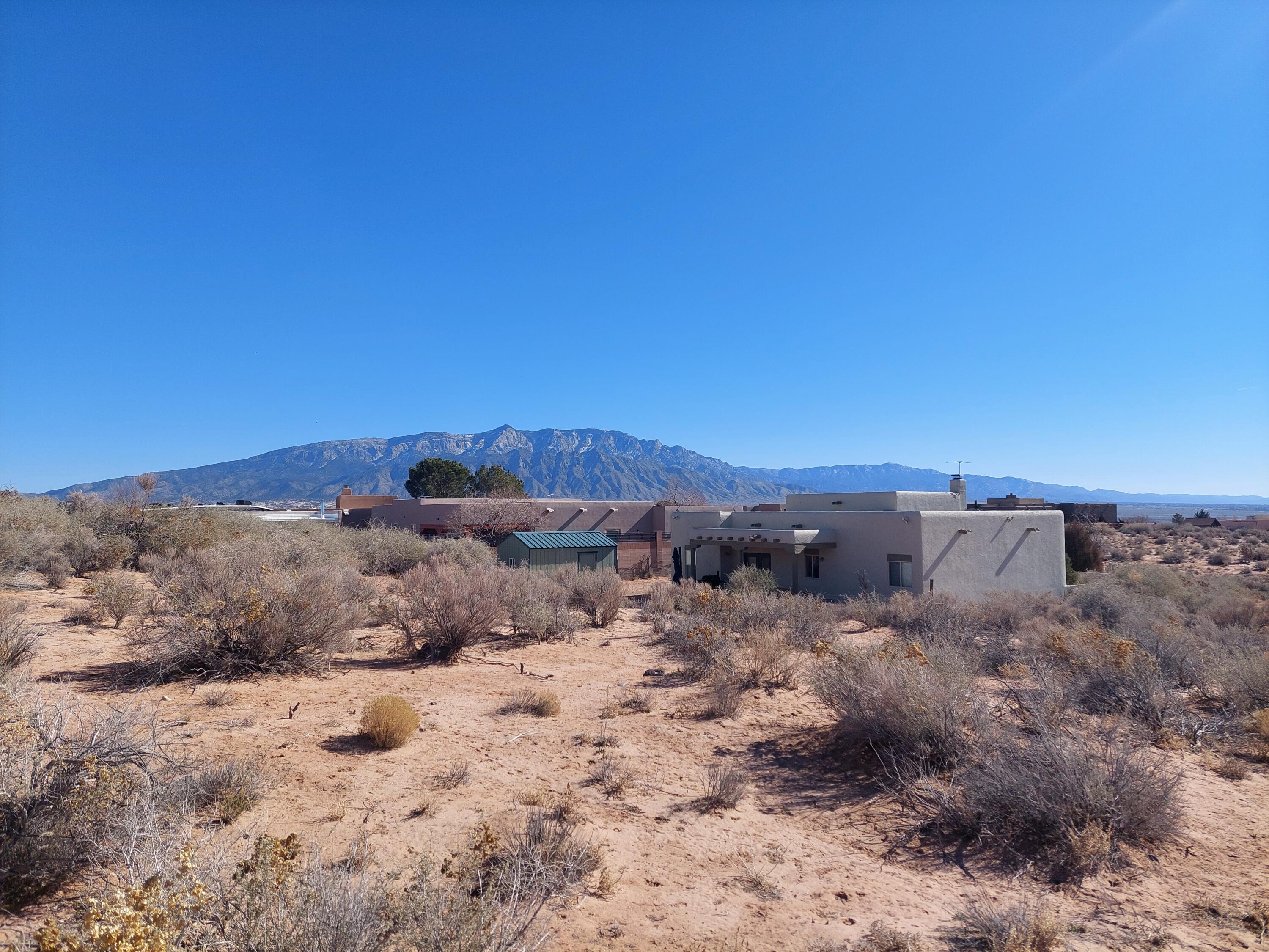Photo 8 — 6049 Matamoros Road NE