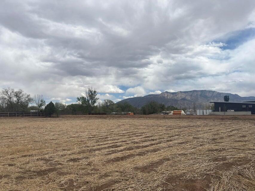 Photo 8 — 390 Pueblito Lane