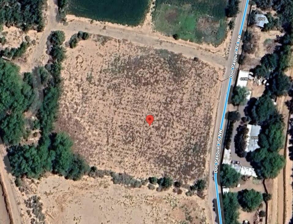 Photo 3 — 2107 Don Pasqual Road NW