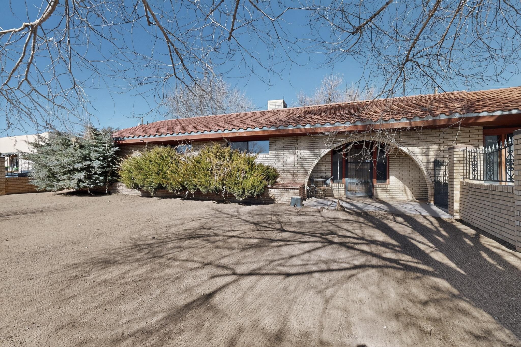 Photo 5 — 724 Elko Avenue