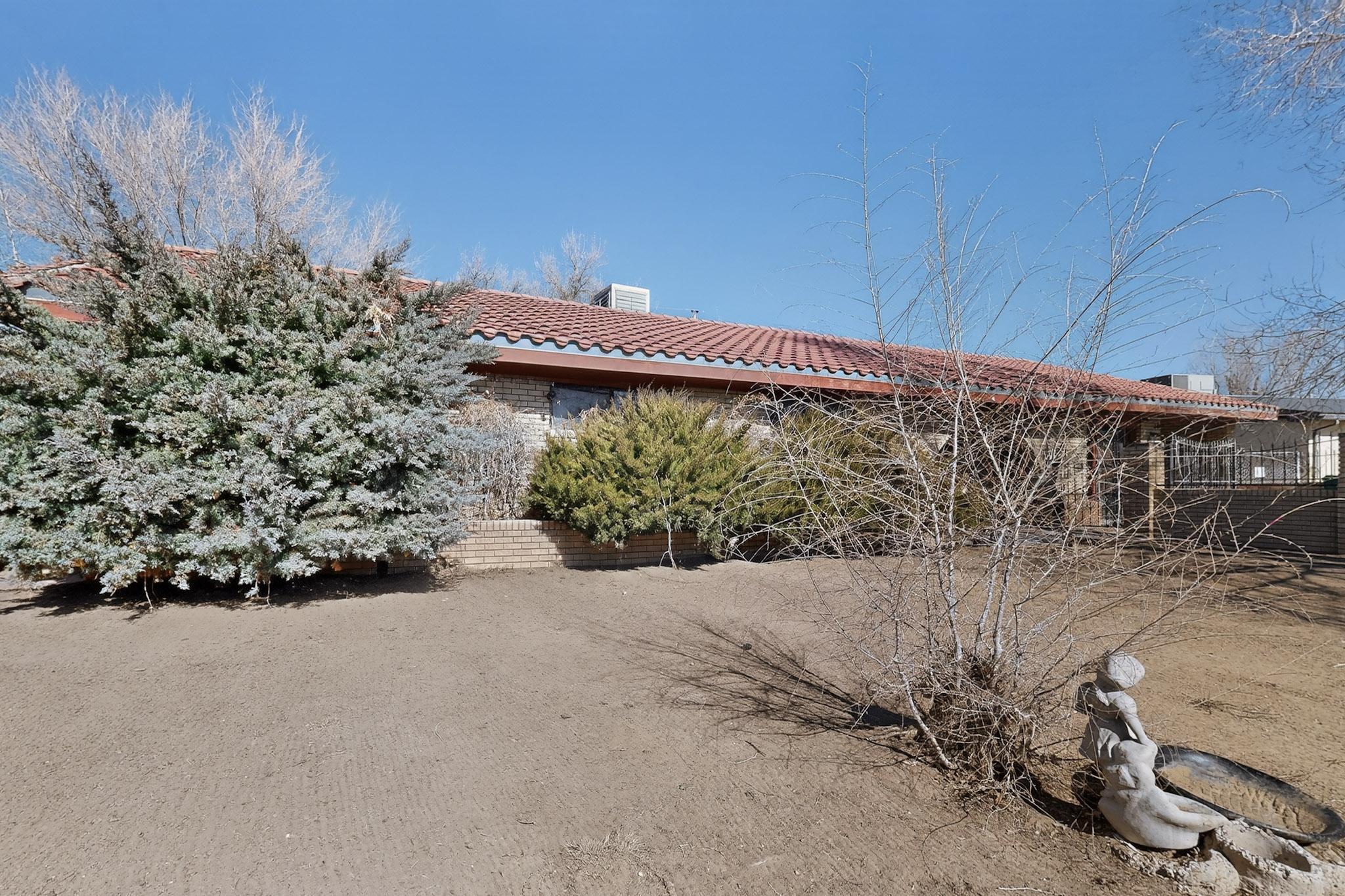 Photo 4 — 724 Elko Avenue