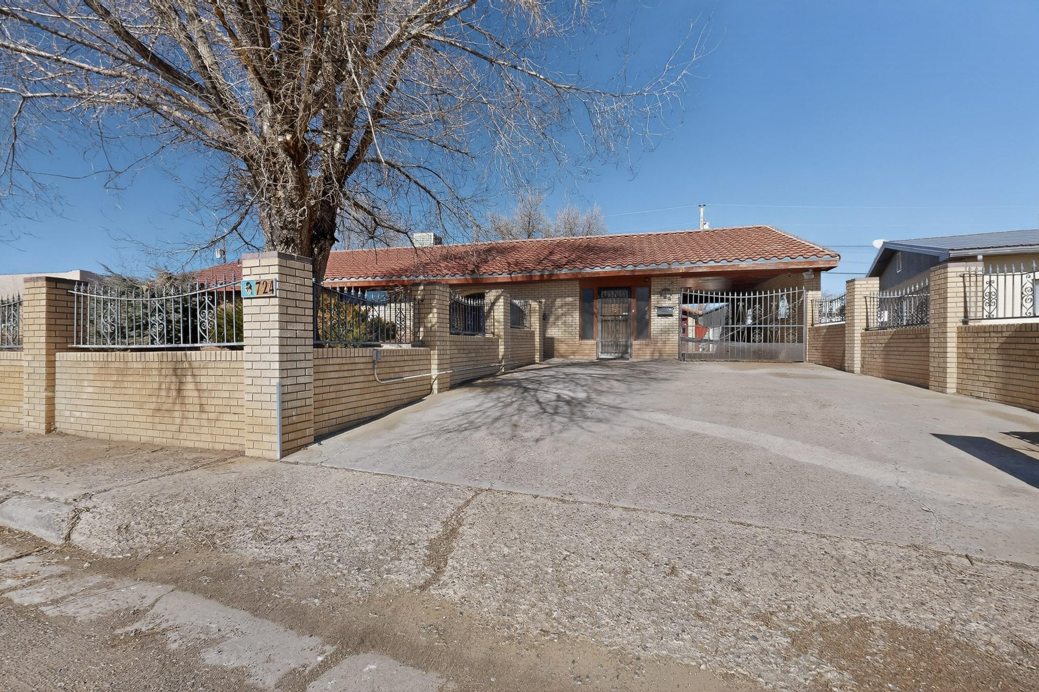 Photo 3 — 724 Elko Avenue