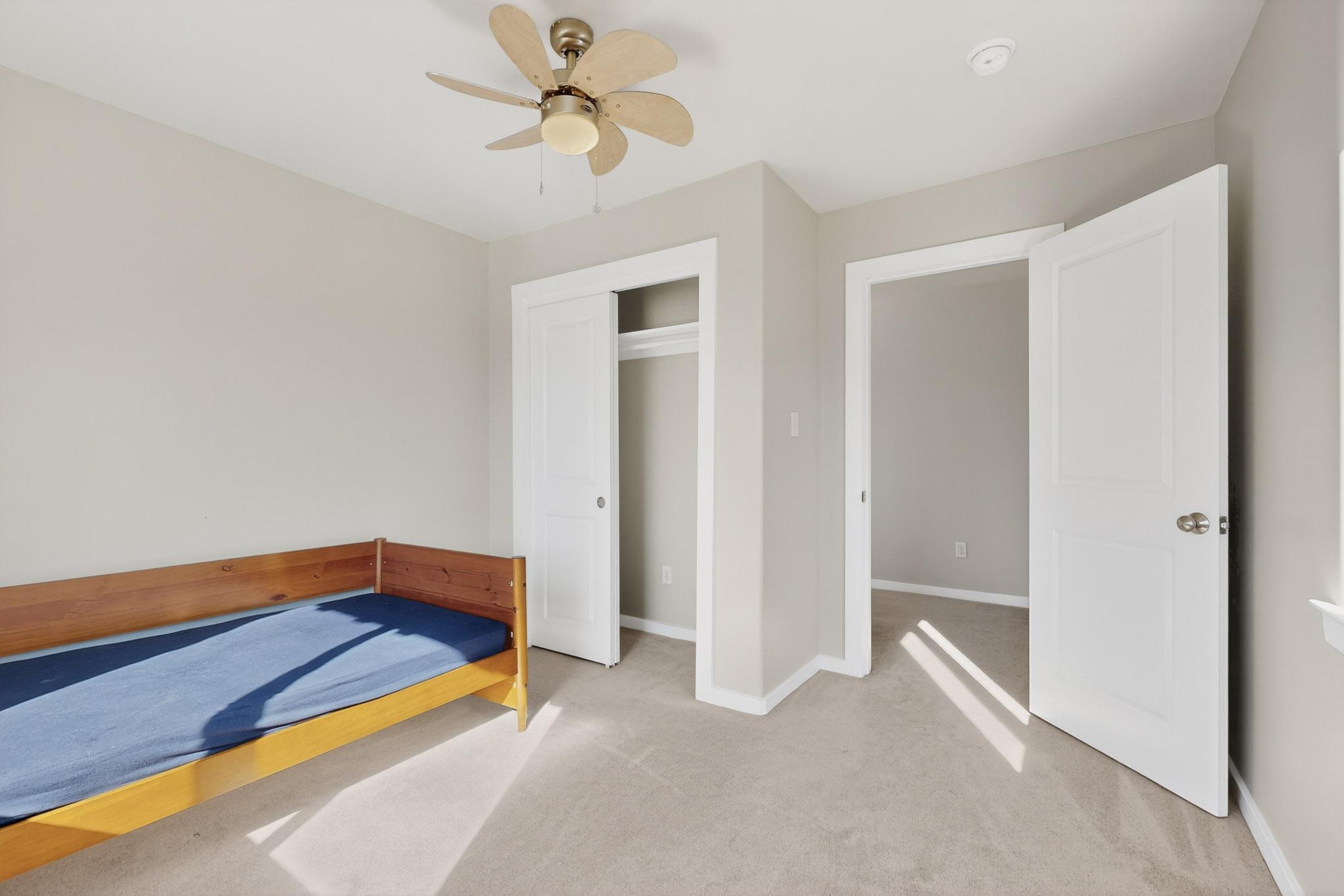 Photo 15 — 3325 Wilway Avenue NE