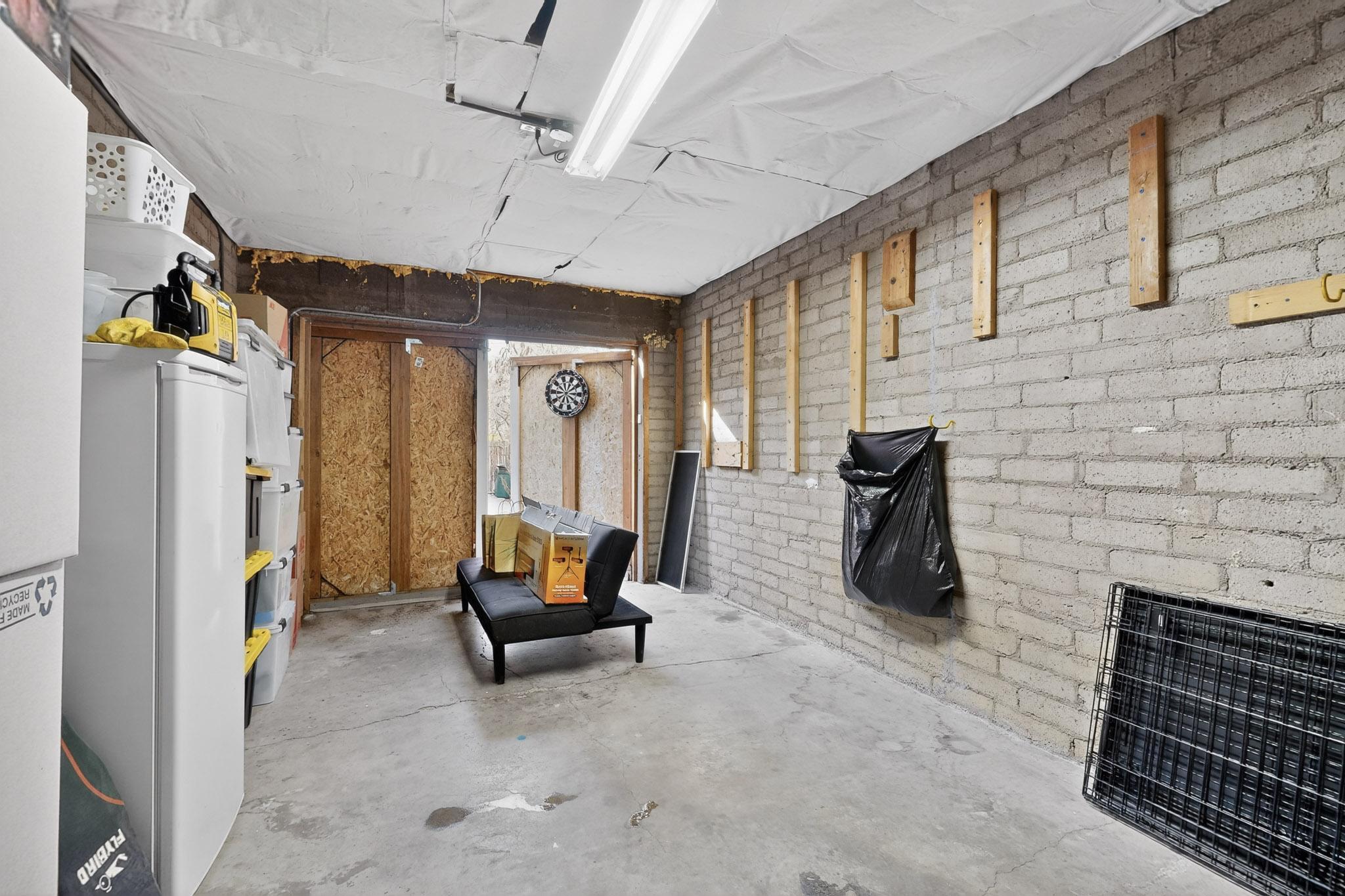 Photo 5 — 3325 Wilway Avenue NE