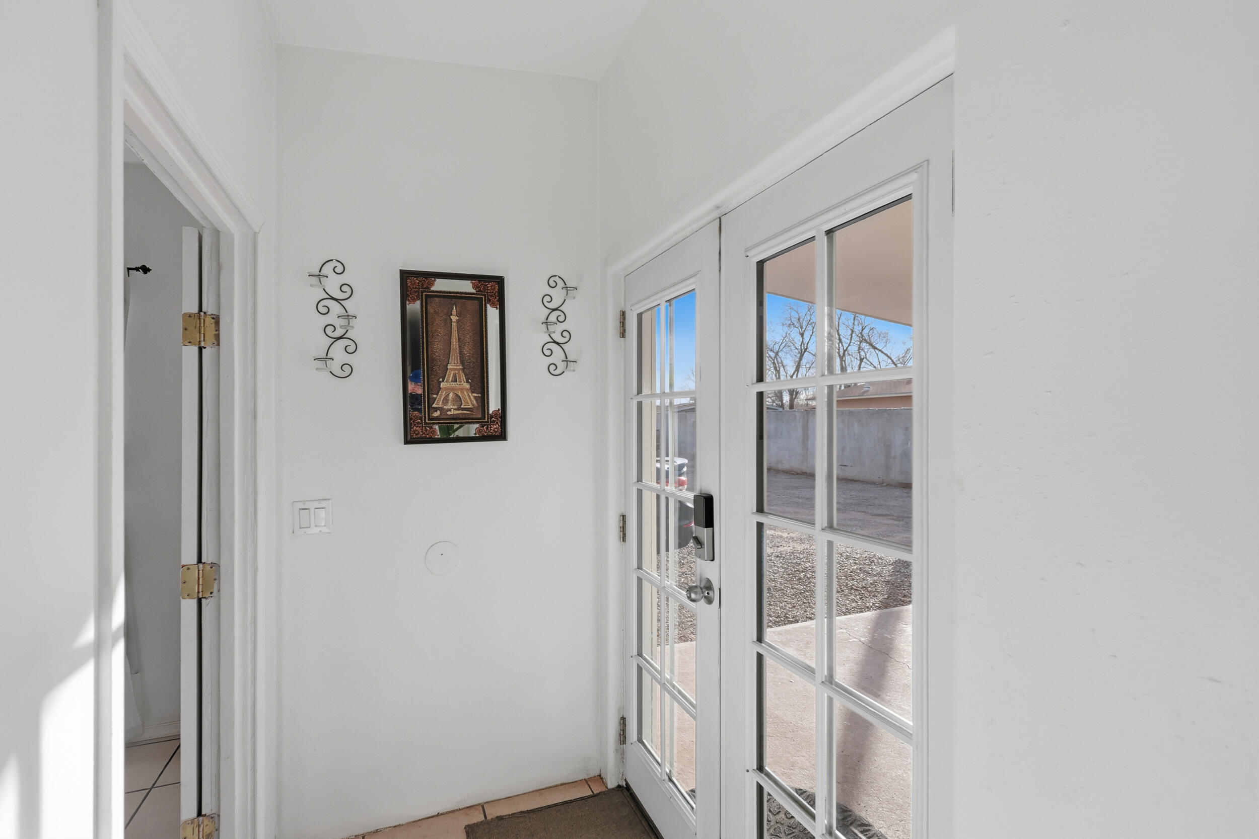 Photo 17 — 2524 Mares Road SW