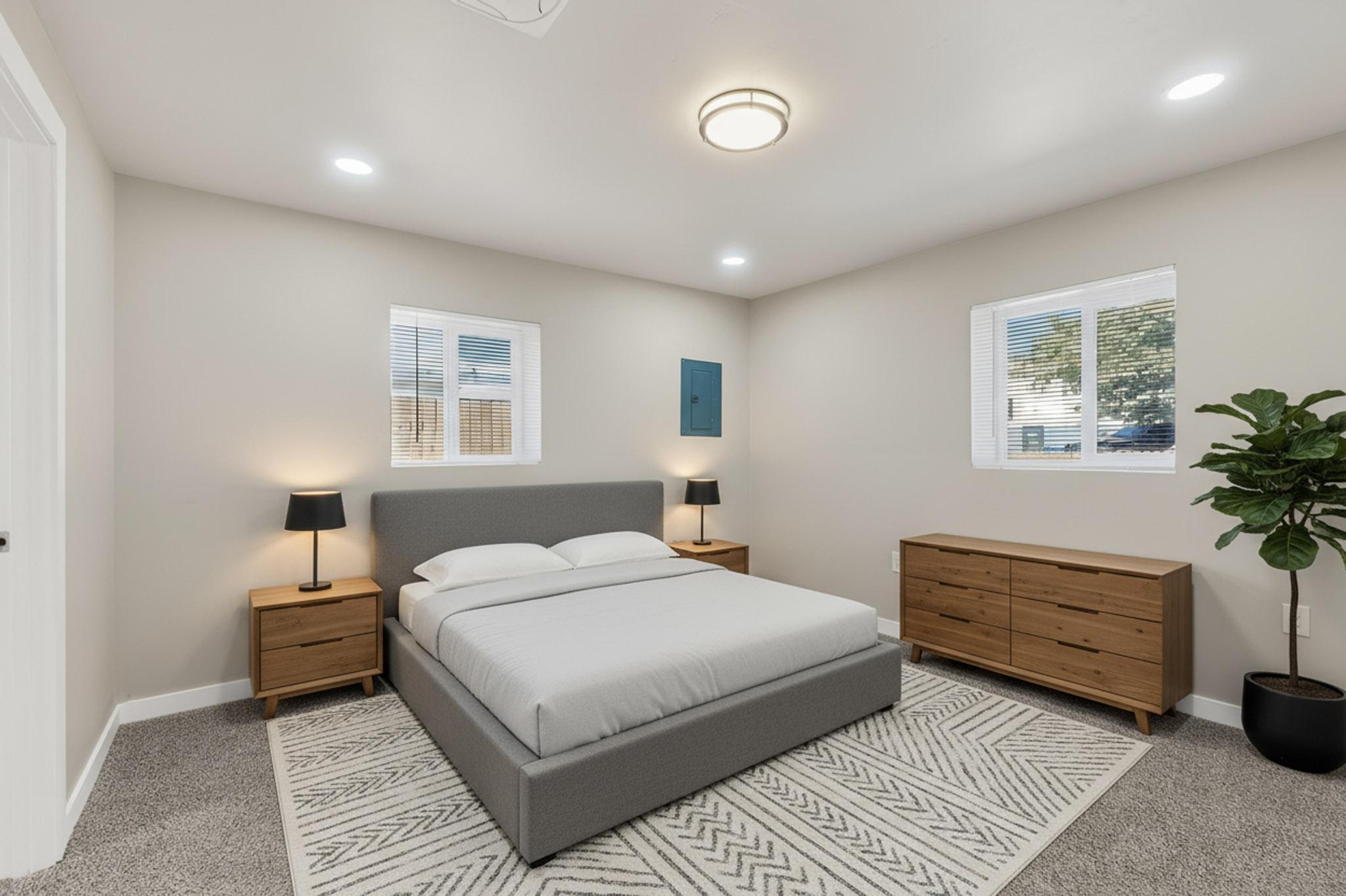 Photo 3 — 402 Hudson Avenue NW