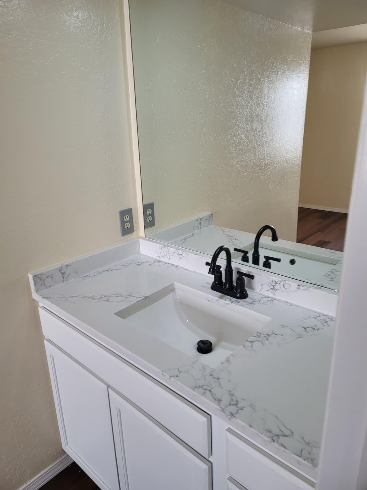Photo 6 — 1025 Valencia Drive SE APT 25