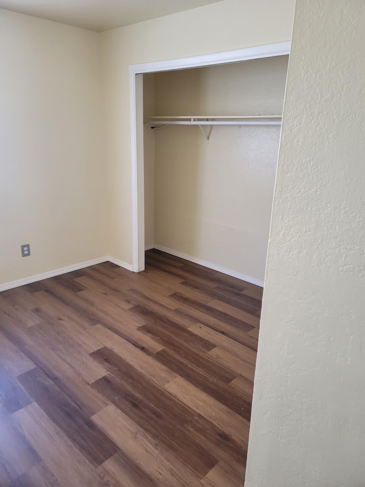 Photo 8 — 1025 Valencia Drive SE APT 25