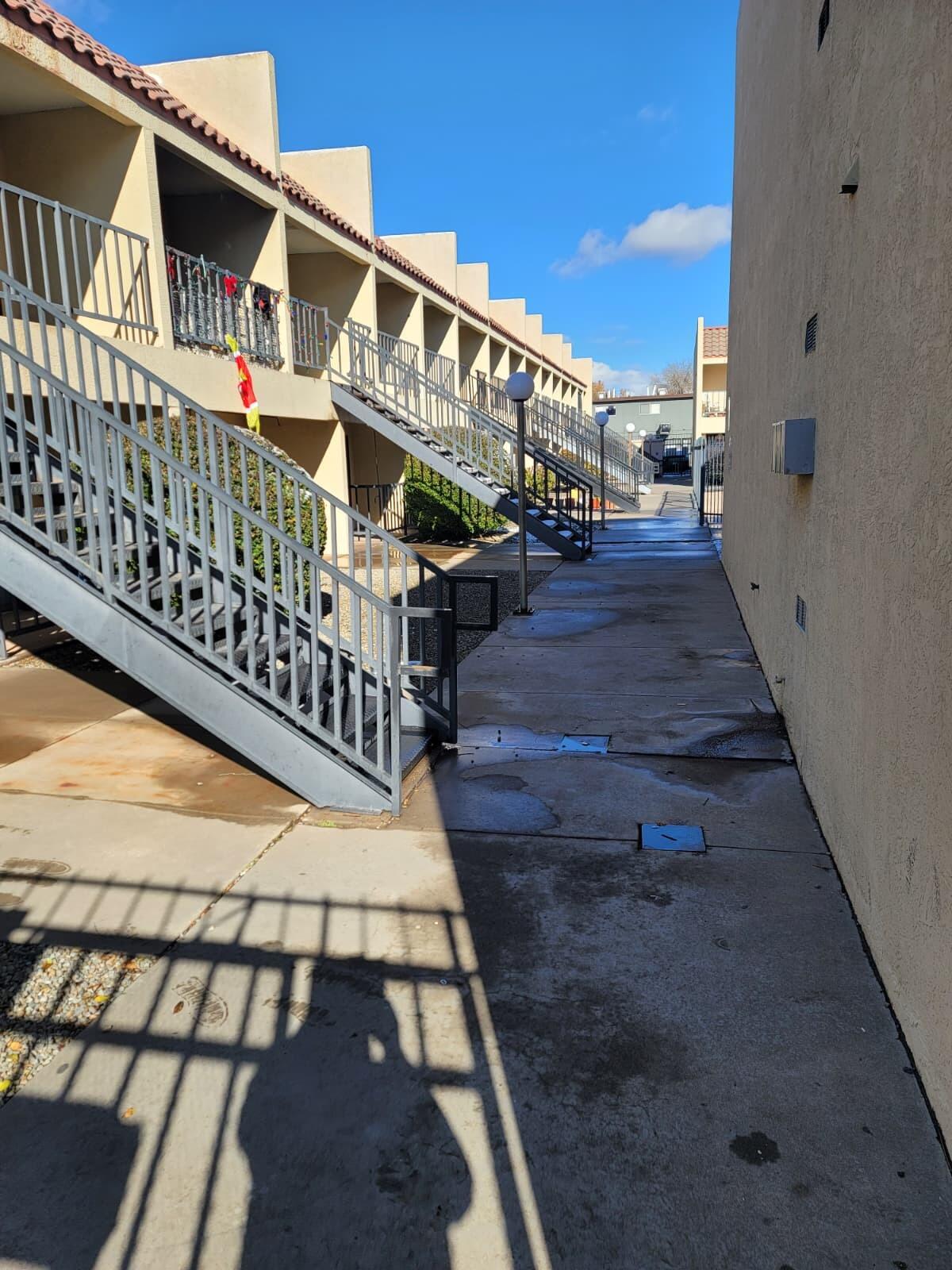 Photo 19 — 1025 Valencia Drive SE APT 25