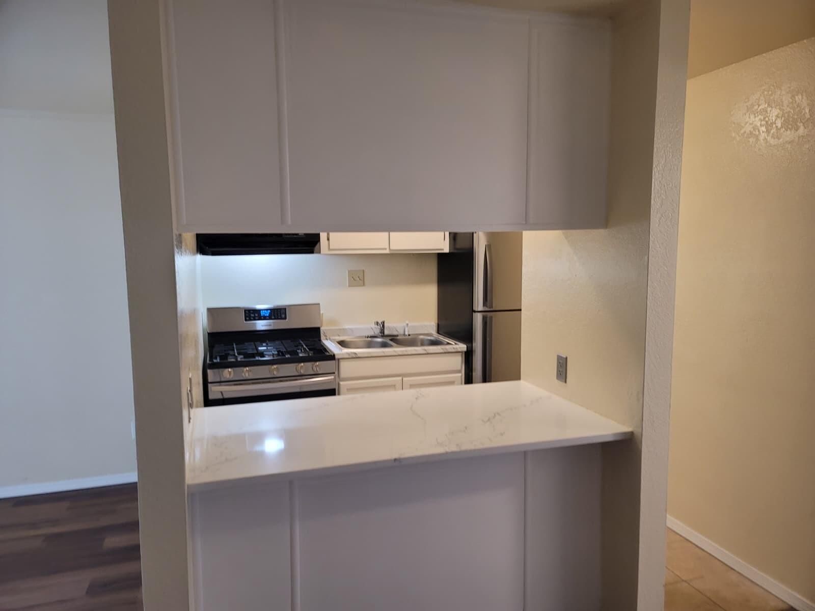 Photo 17 — 1025 Valencia Drive SE APT 25