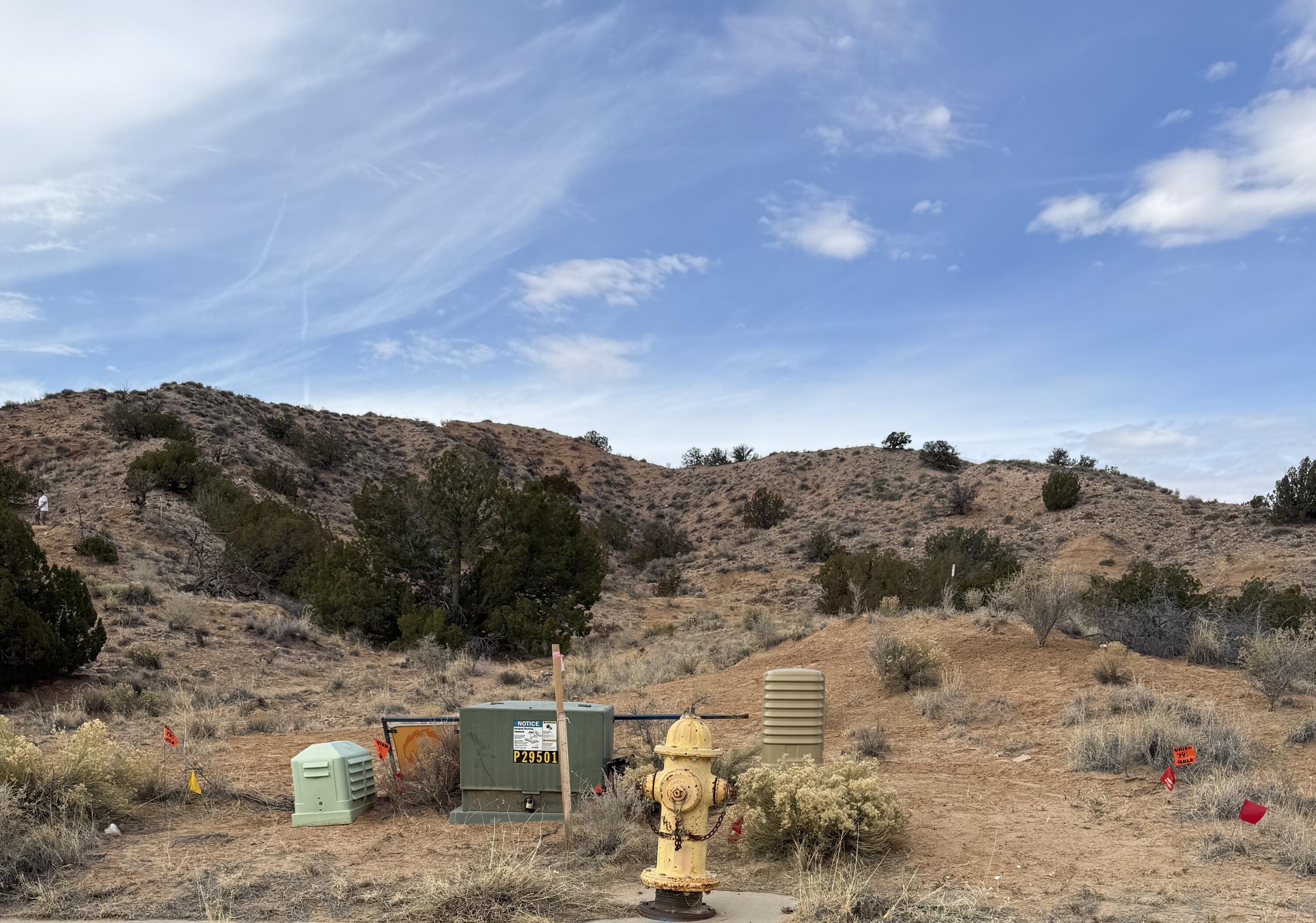 Photo 18 — 2309 DESERT MARIGOLD Road NE