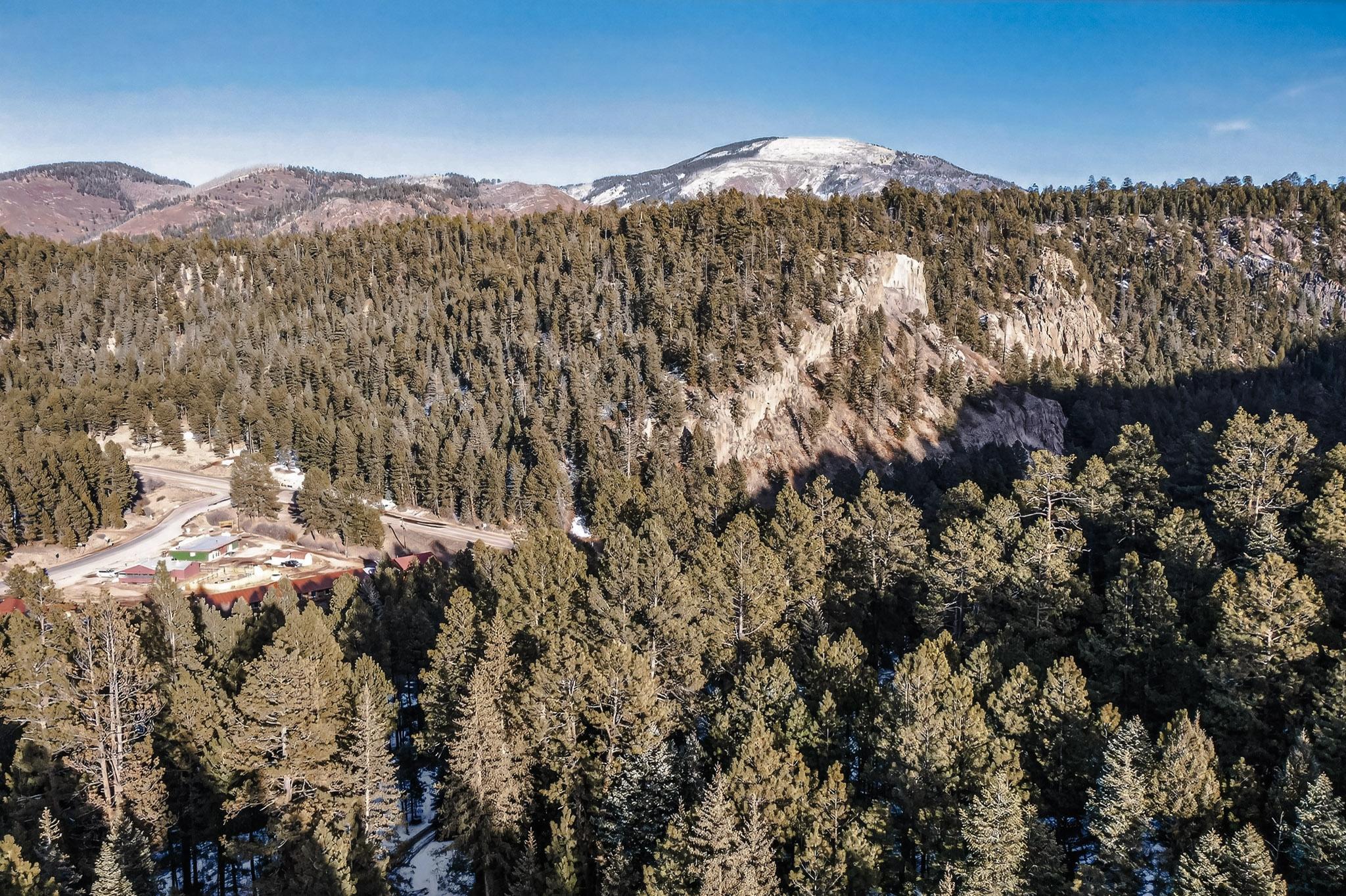 Photo 3 — 455 Obsidian Road