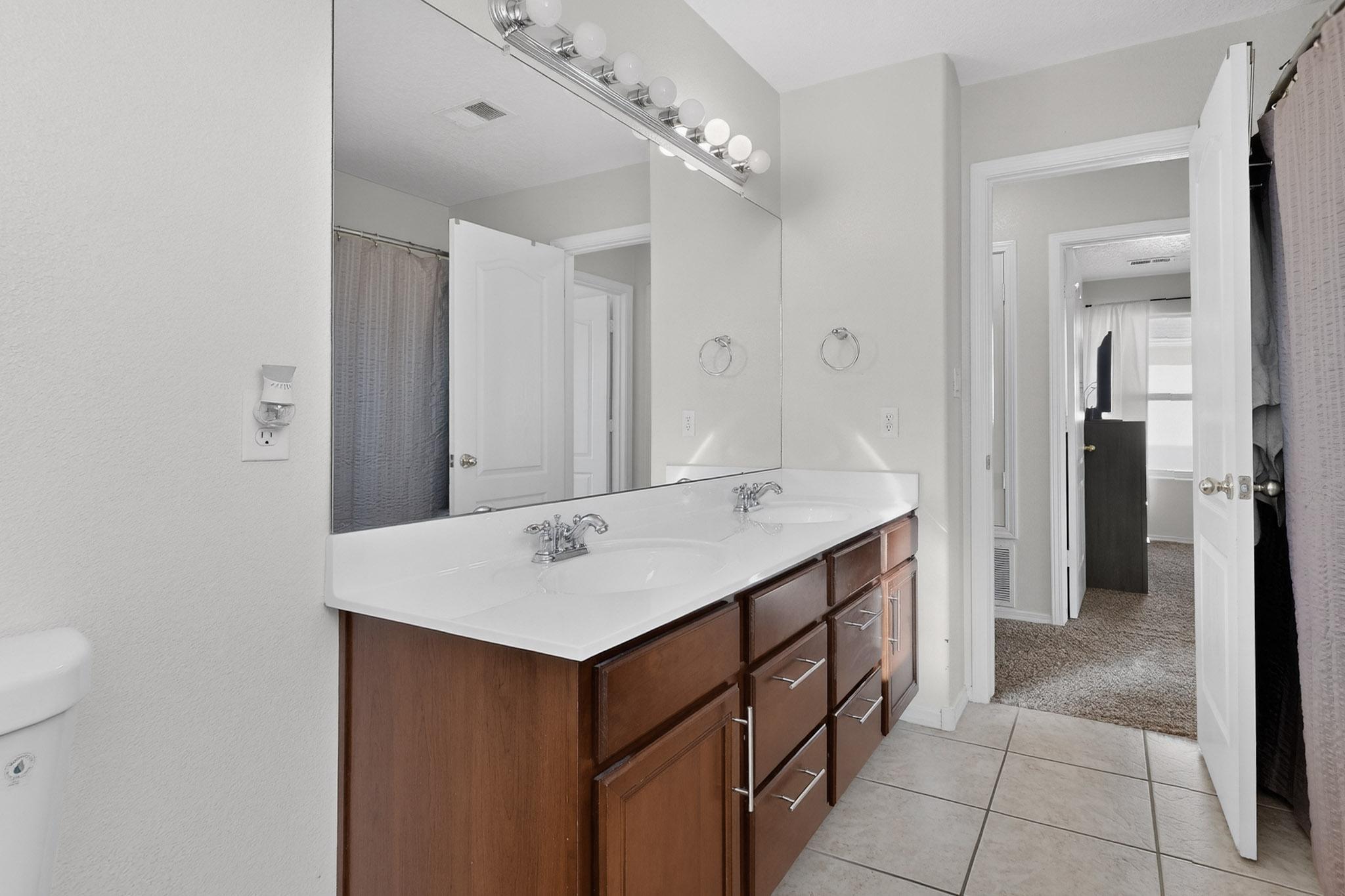 Photo 19 — 8035 Sand Springs Road NW