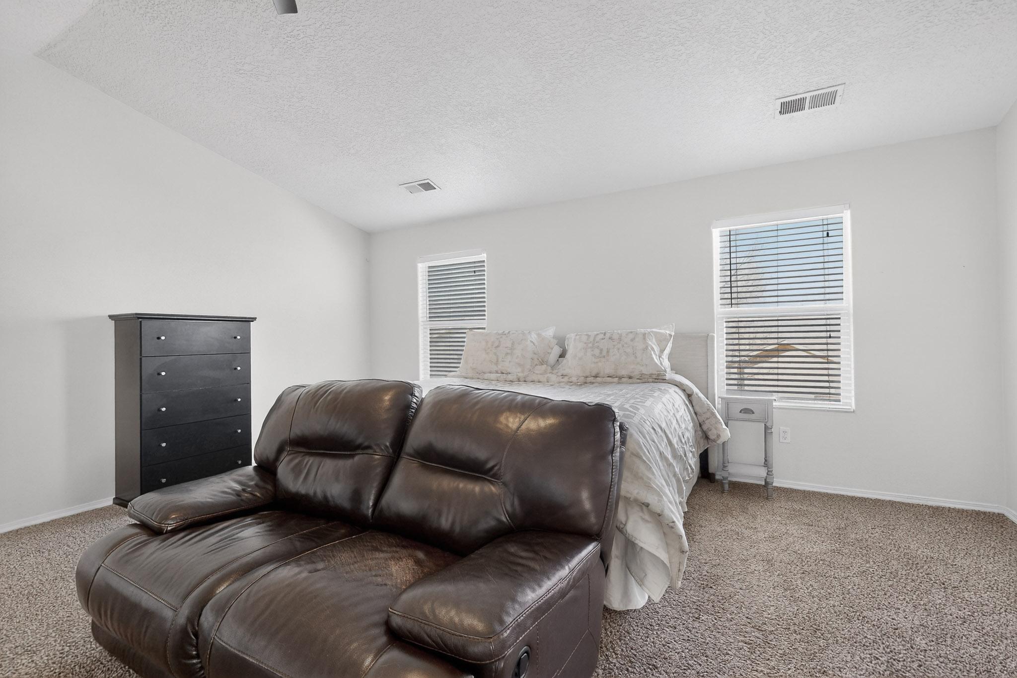Photo 17 — 8035 Sand Springs Road NW