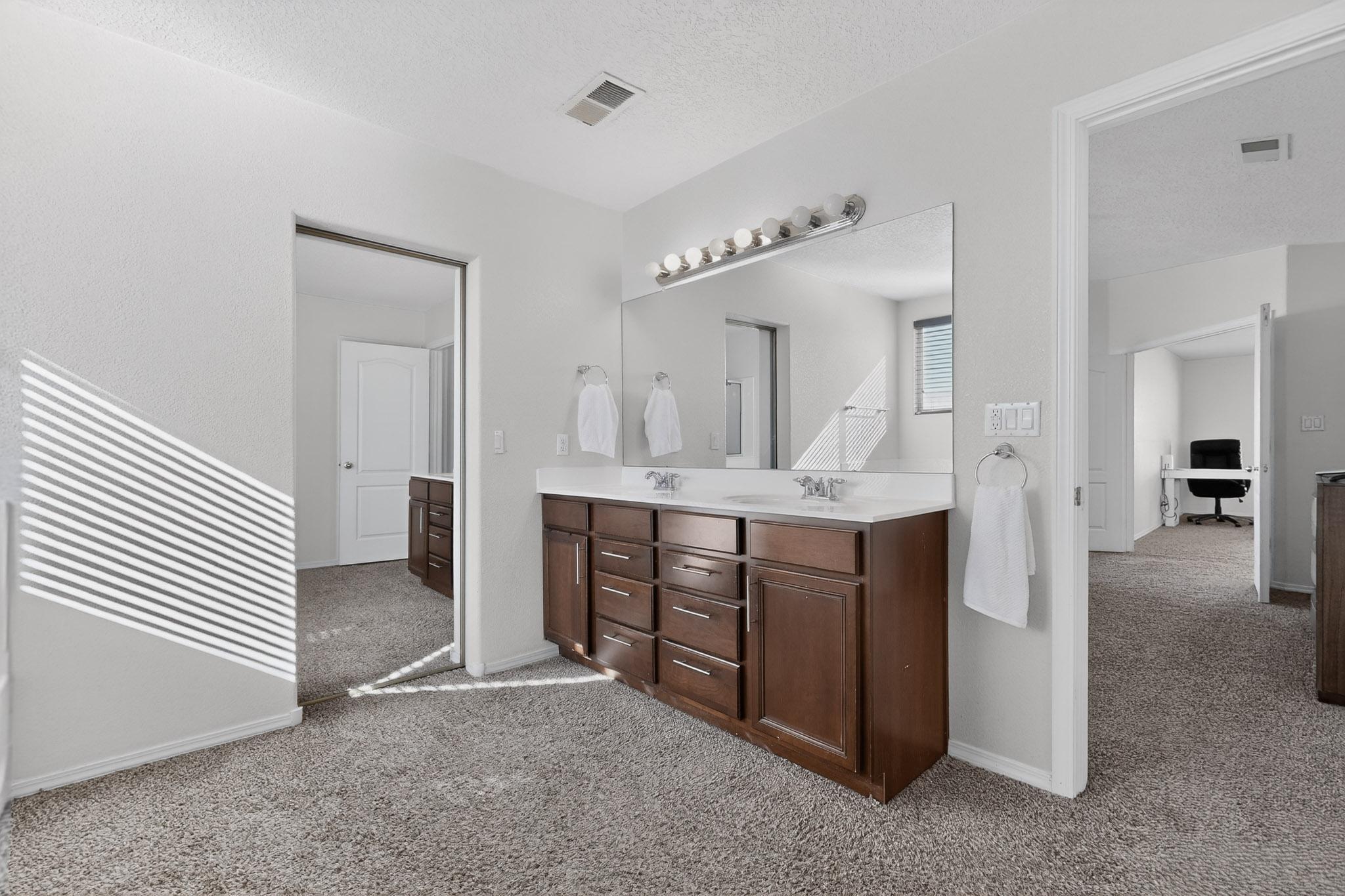 Photo 11 — 8035 Sand Springs Road NW
