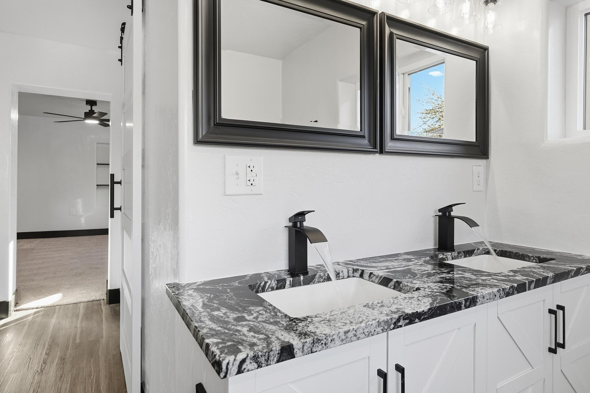 Photo 10 — 1111 Iron Avenue SW