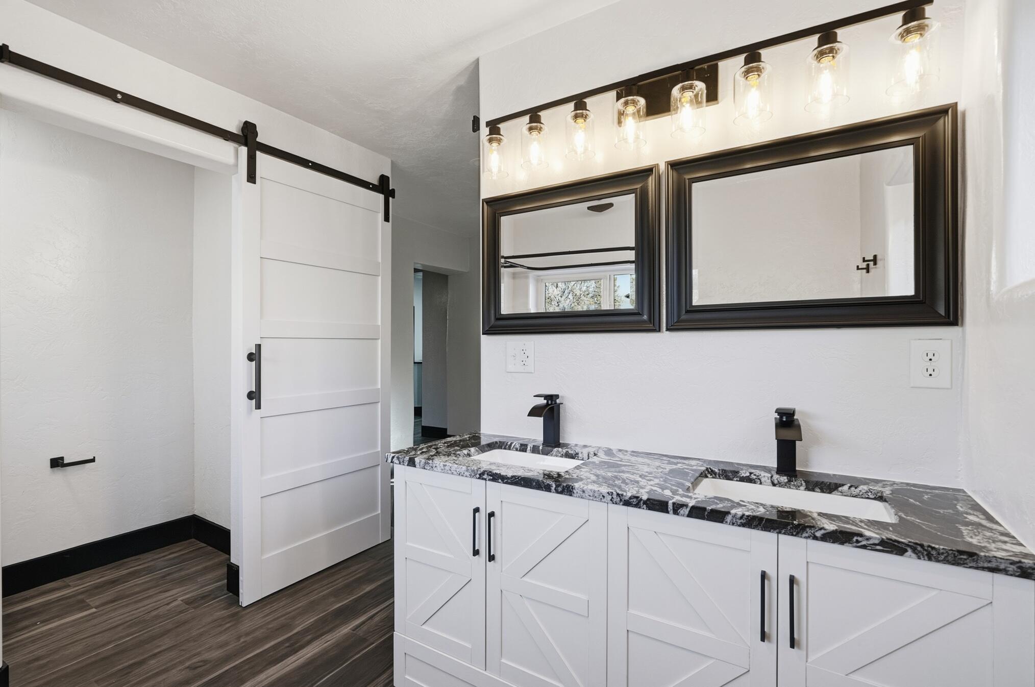 Photo 11 — 1111 Iron Avenue SW