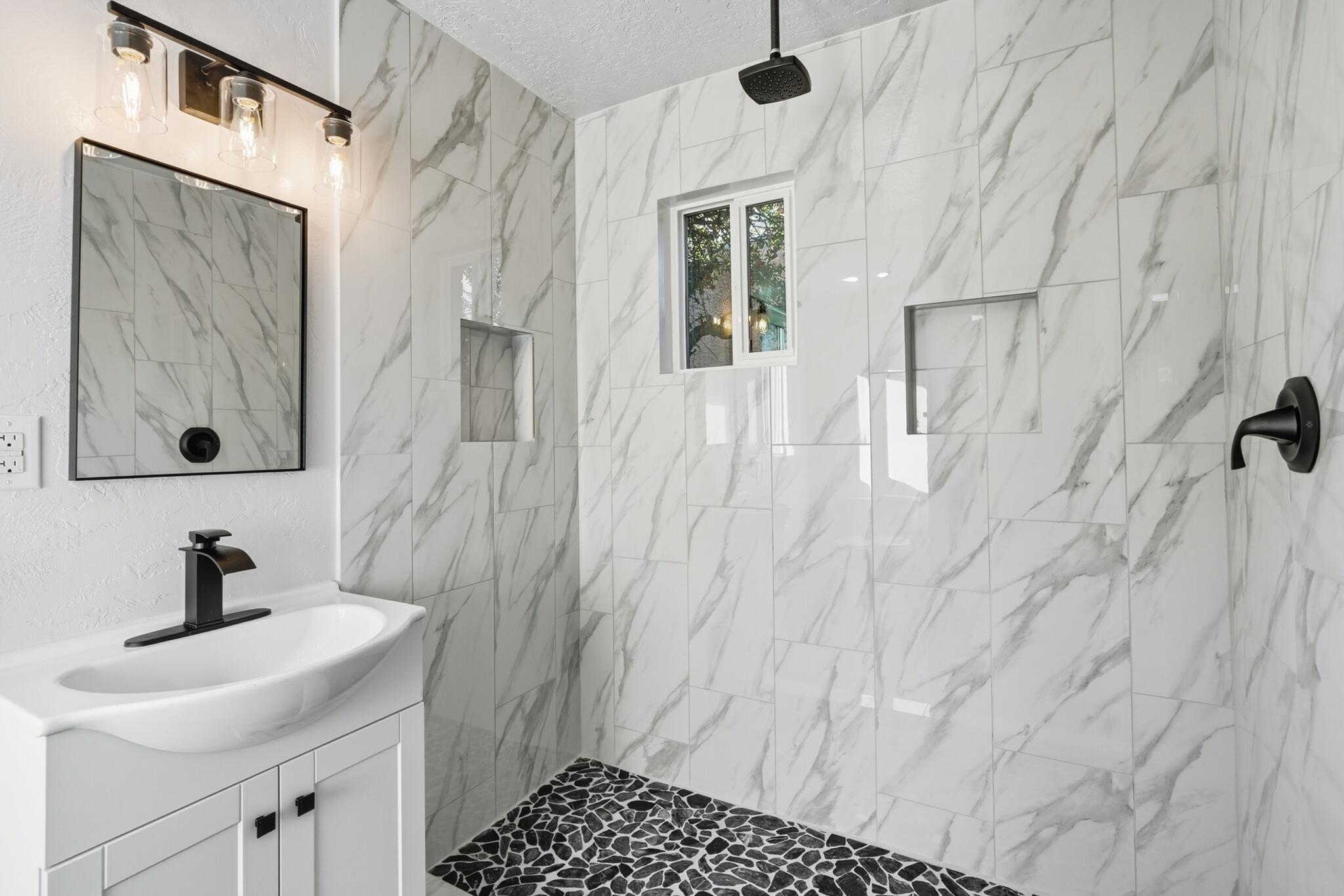 Photo 13 — 1111 Iron Avenue SW