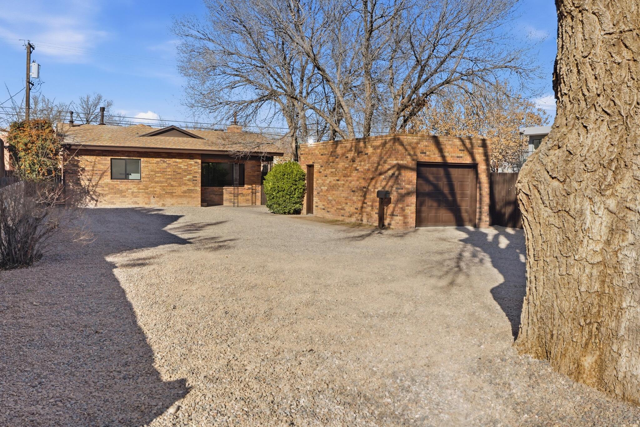 Photo 16 — 1111 Iron Avenue SW