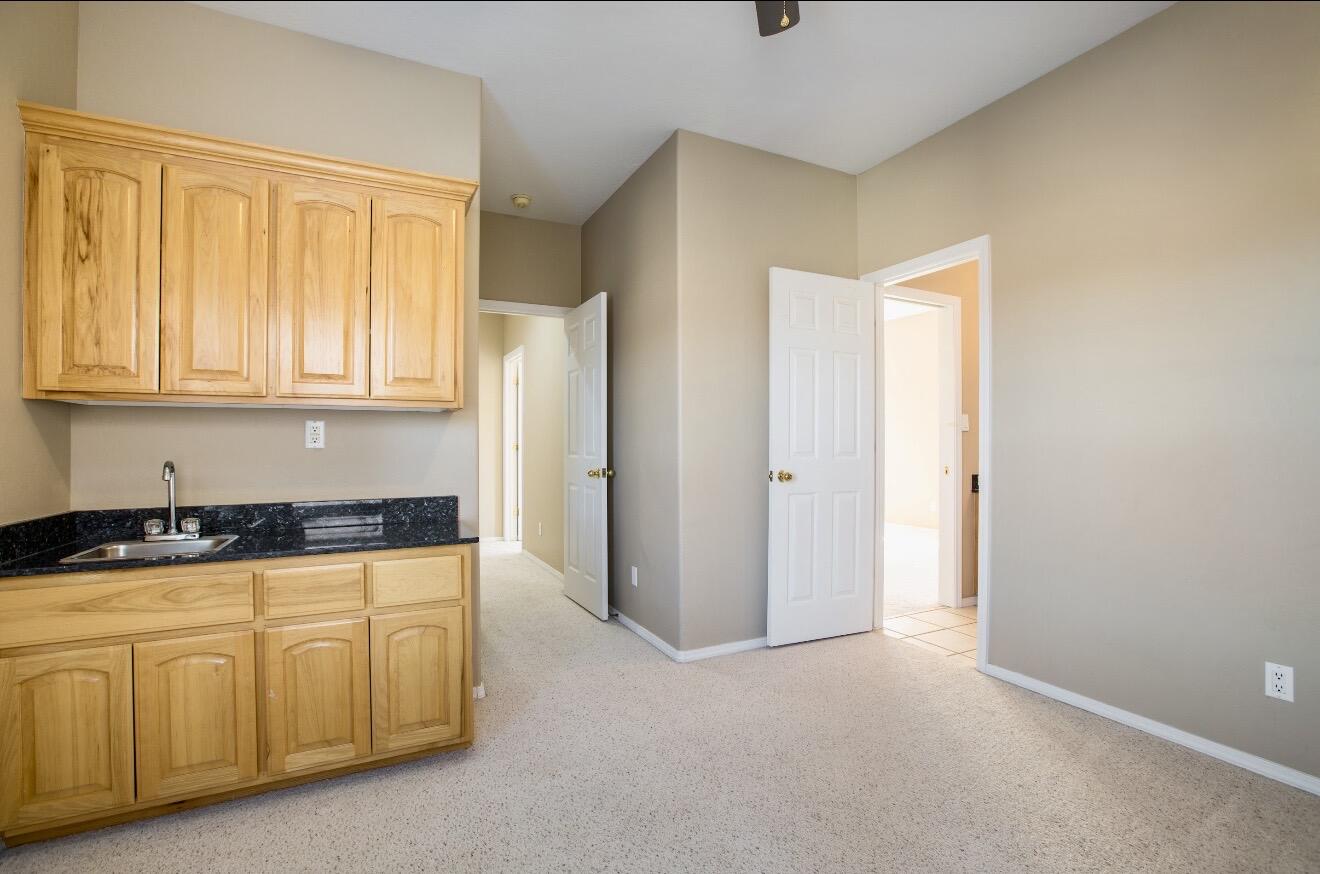 Photo 8 — 4709 Spanish Sun Avenue NE