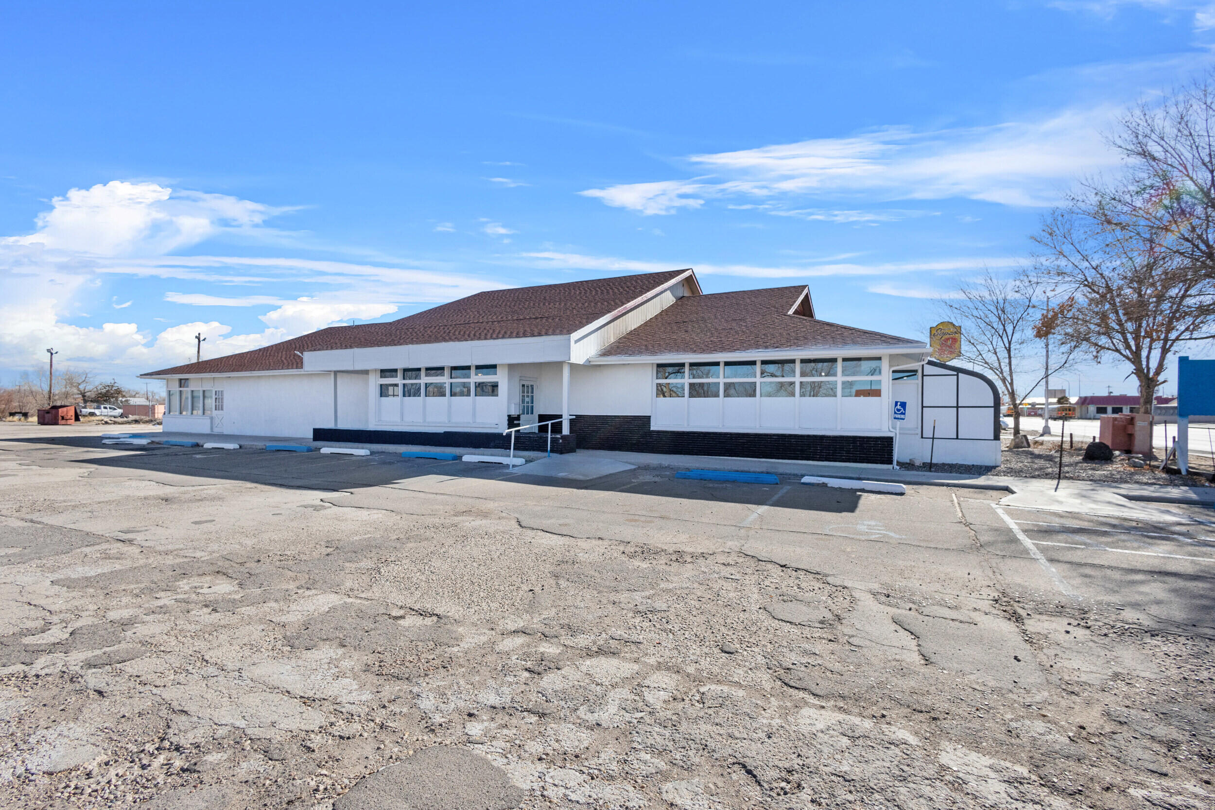418 S Main Street, Belen, NM 87002